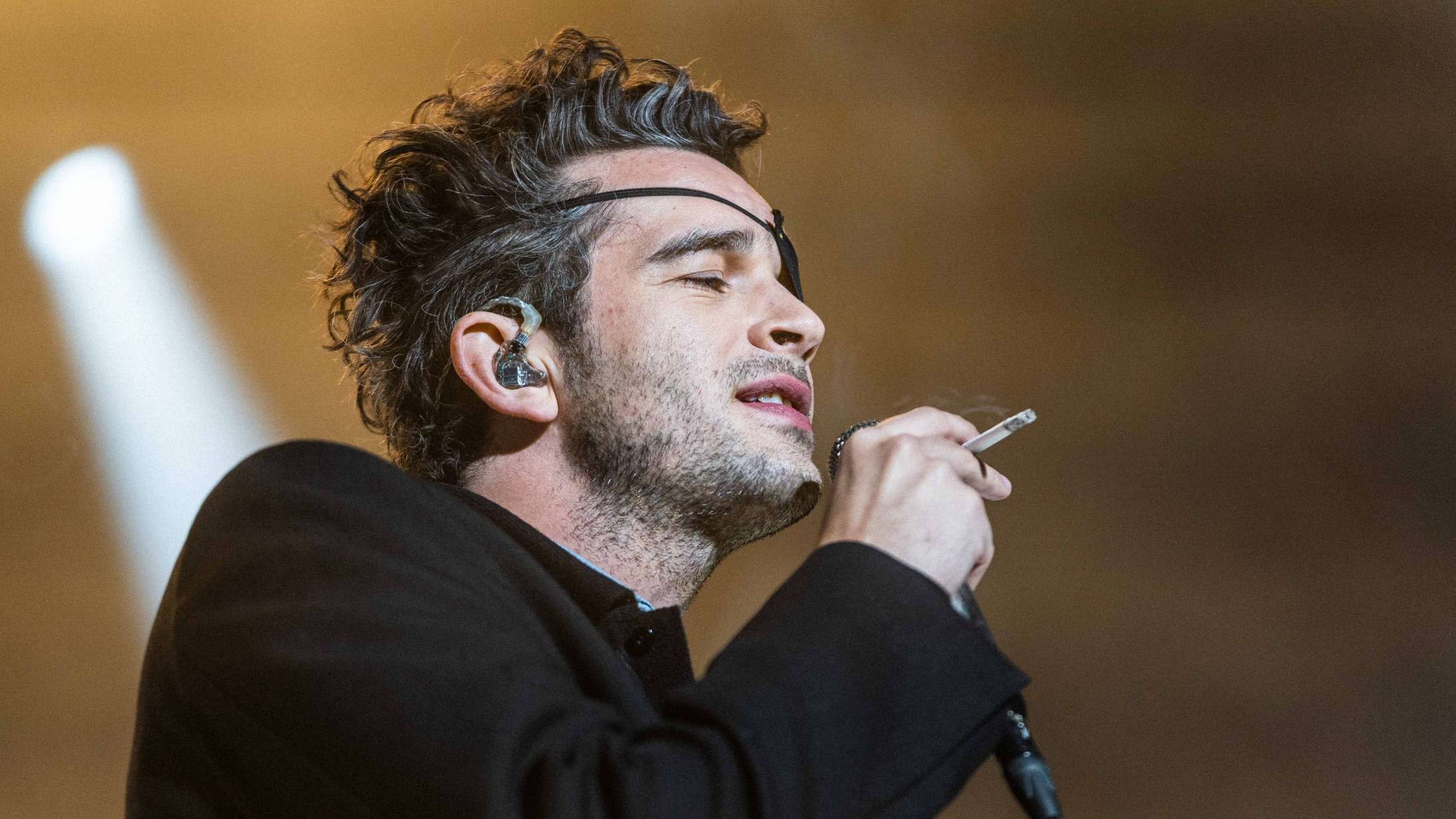 The 1975-frontmand Matty Healy teaser for nyt album: »Jeg føler den«