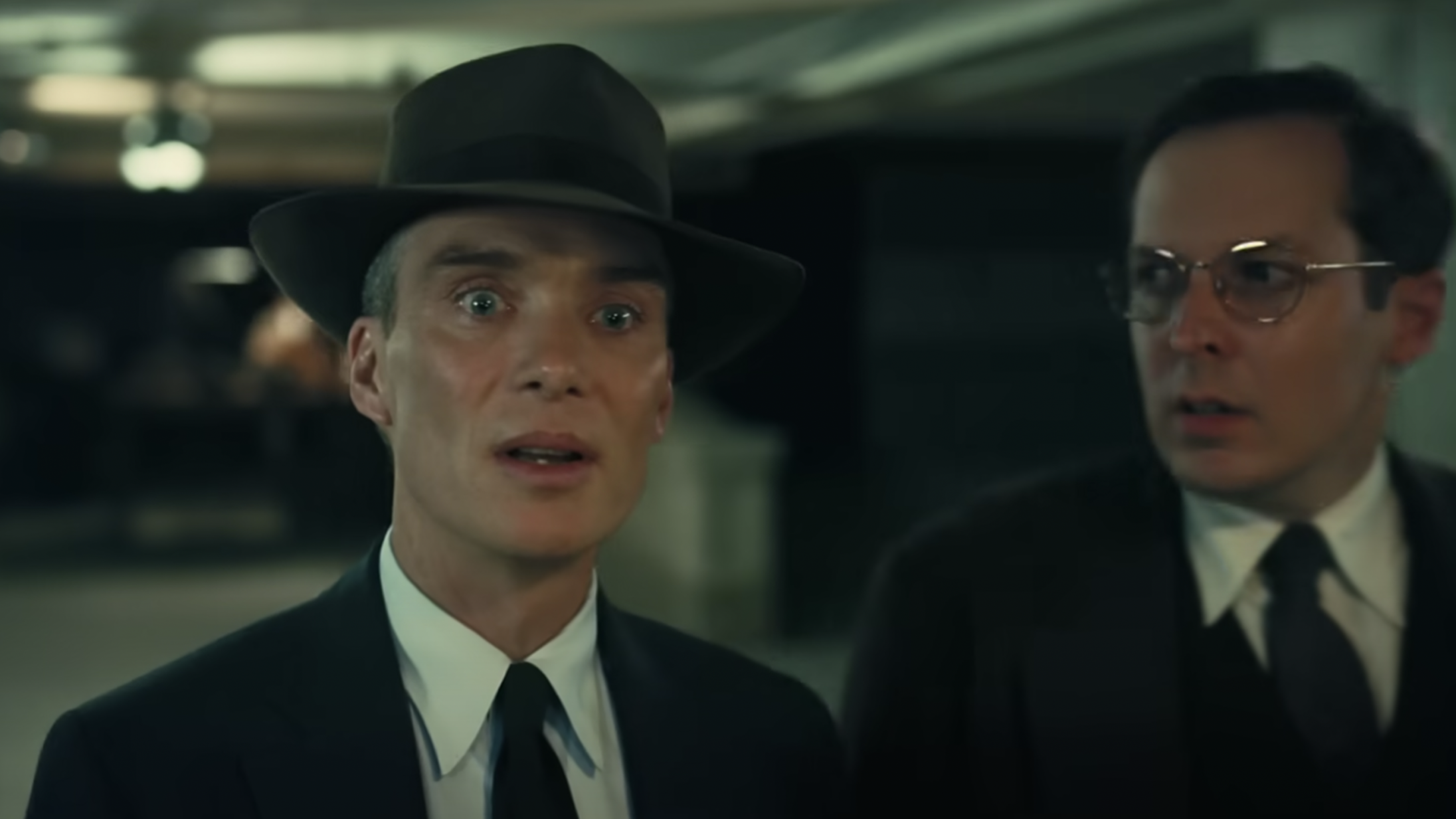 Gnisterne flyver omkring Cillian Murphy  i ny forlænget ‘Oppenheimer’-trailer