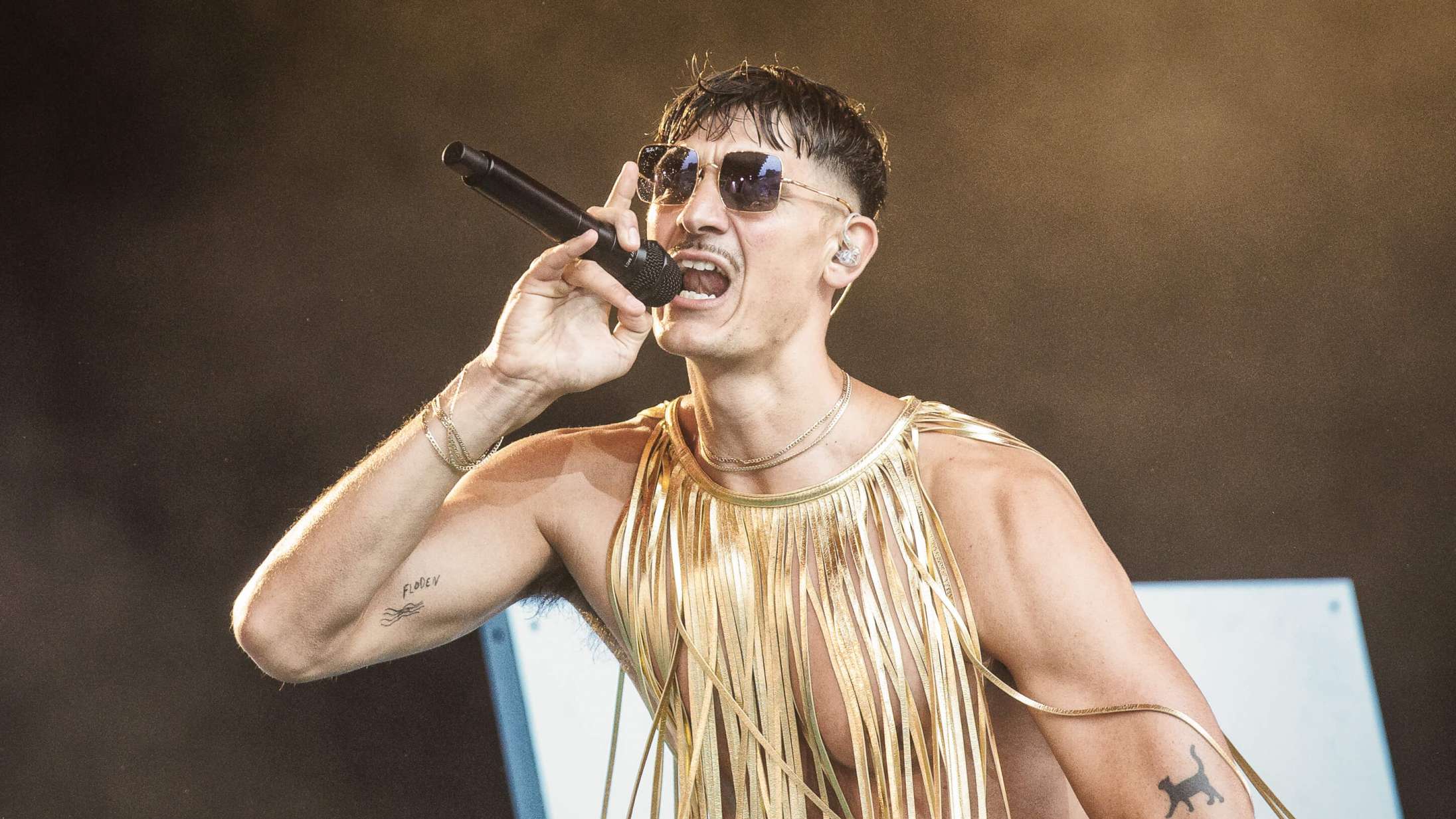 Til sidst føltes selv Roskilde Festivals største scene for lille til Tobias Rahim