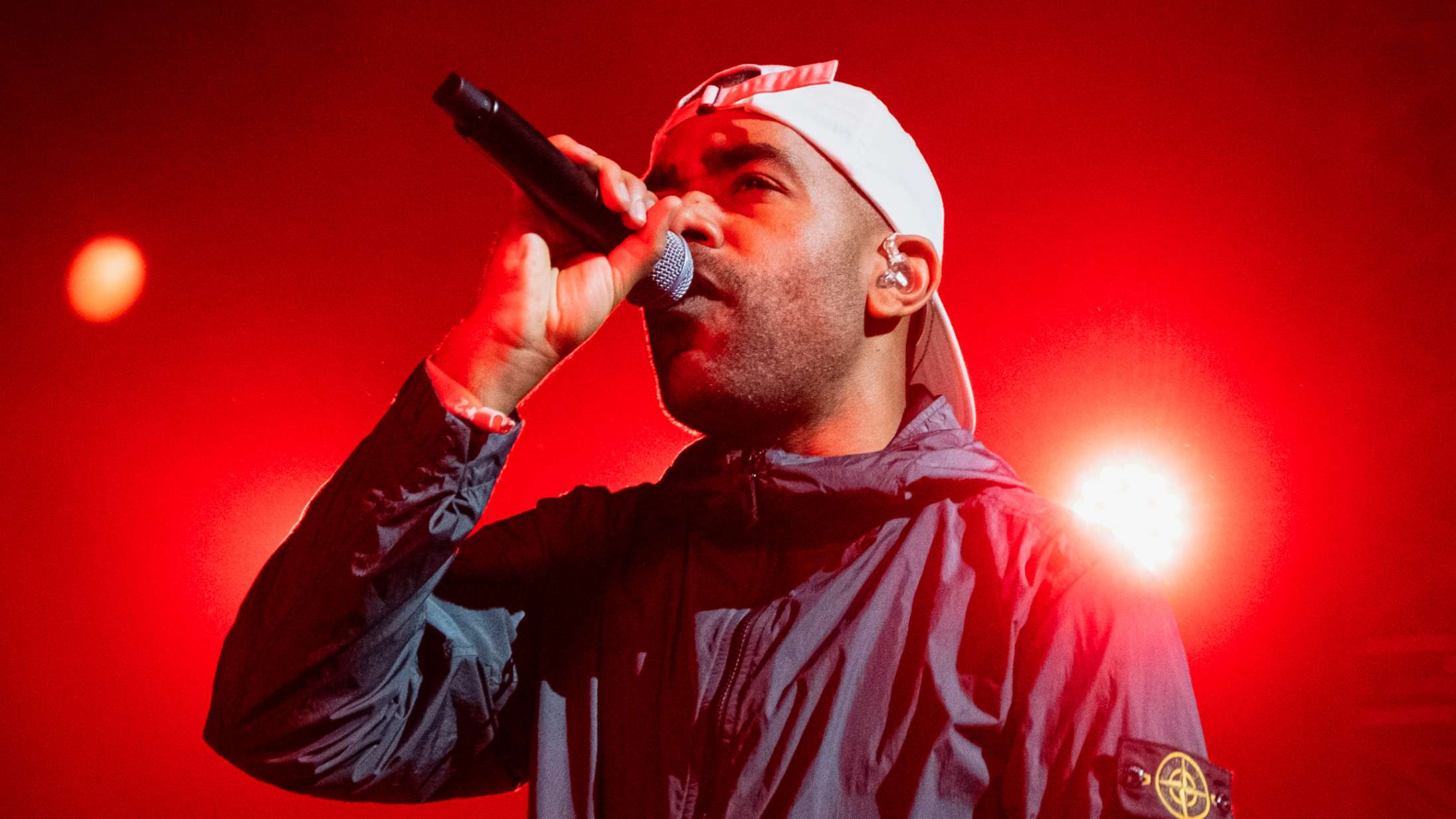 Ukendt Kunstner annoncerer flere koncerter til efteråret