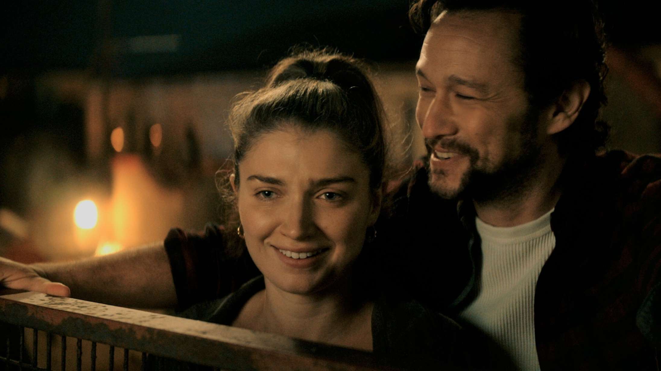 Se Joseph Gordon-Levitt som afdanket musiklærer i traileren til ‘Flora and Son’ fra irsk feelgood-mester