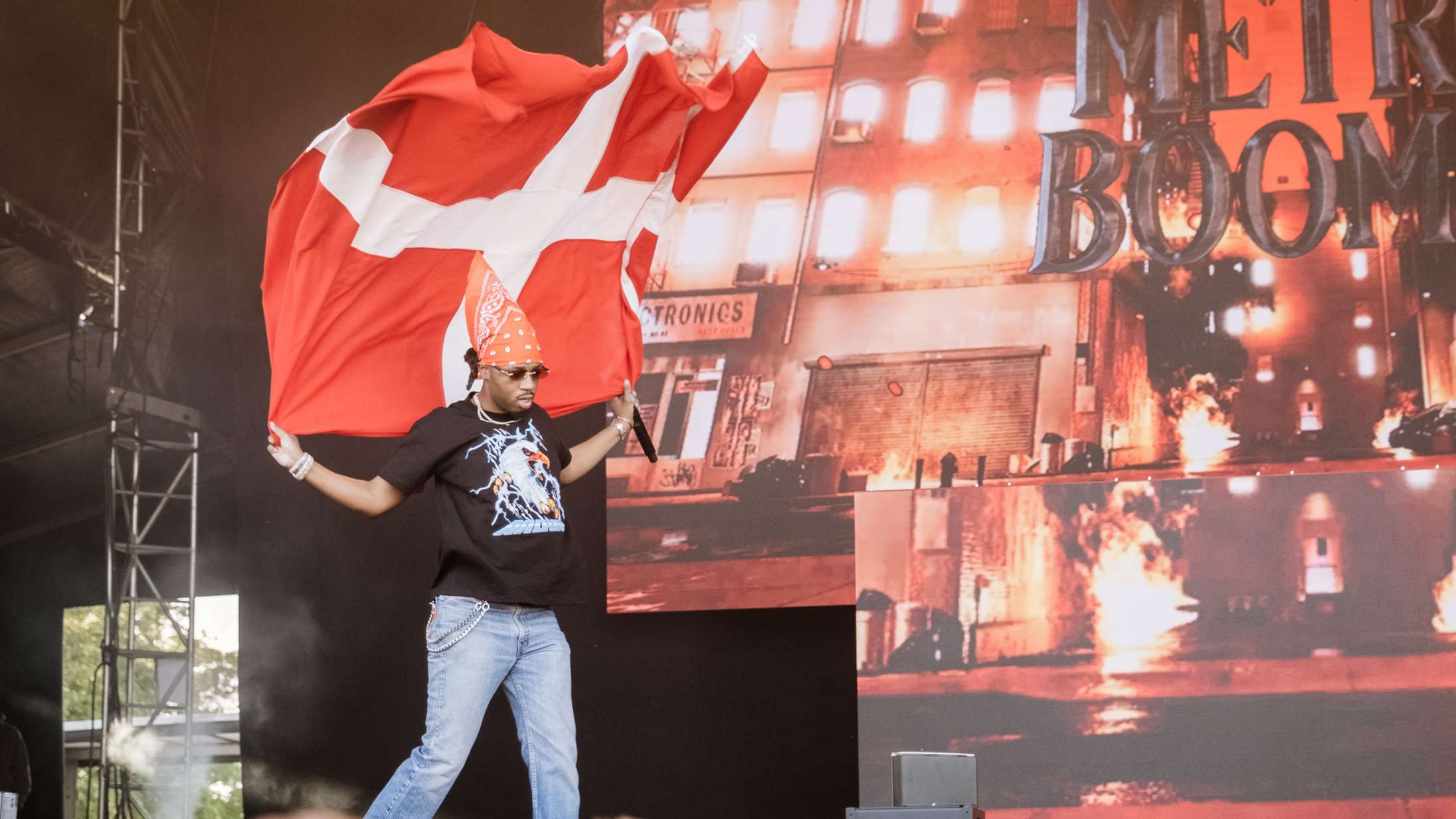 Metro Boomin kunne virkelig godt have brugt en rapper til at sætte gang i festen på AiaSound