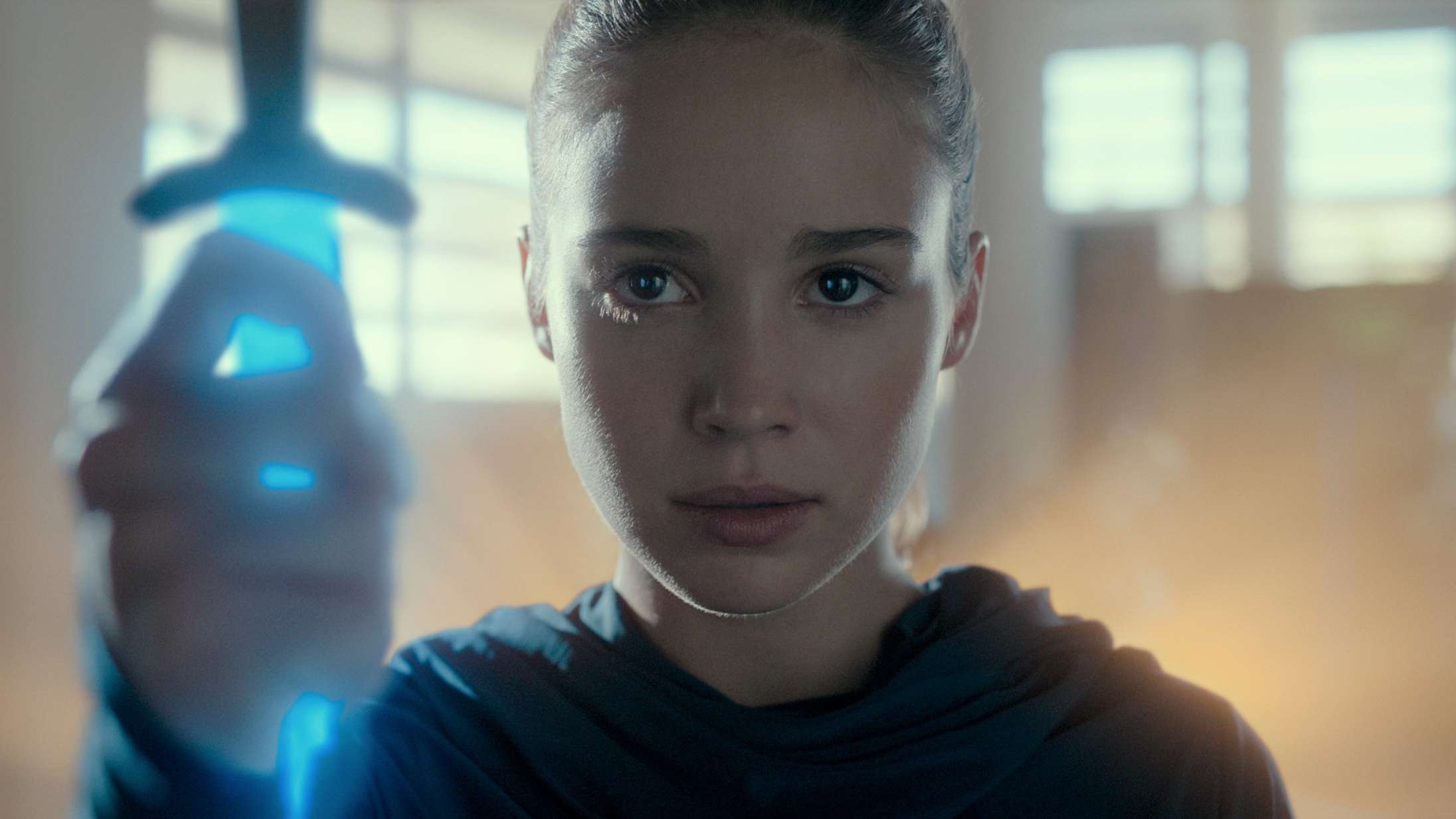 Den skrinlagte Netflix-serie ’Warrior Nun’ bliver til filmtrilogi