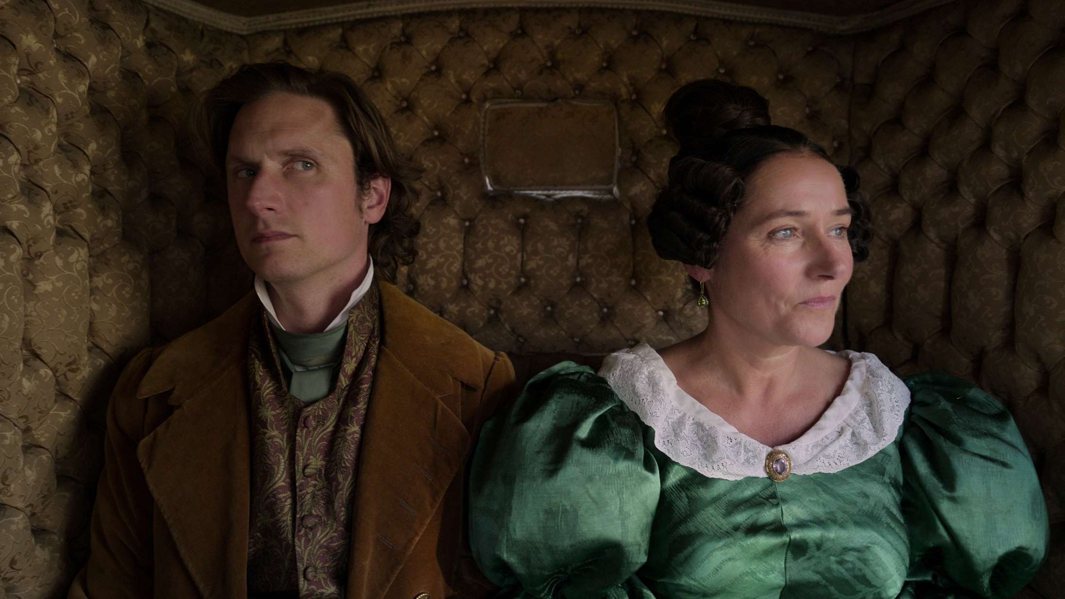 ’Ehrengard: Forførelsens kunst’: Sidse Babett Knudsen og Mikkel Boe Følsgaard boltrer sig i dansk Netflix-film