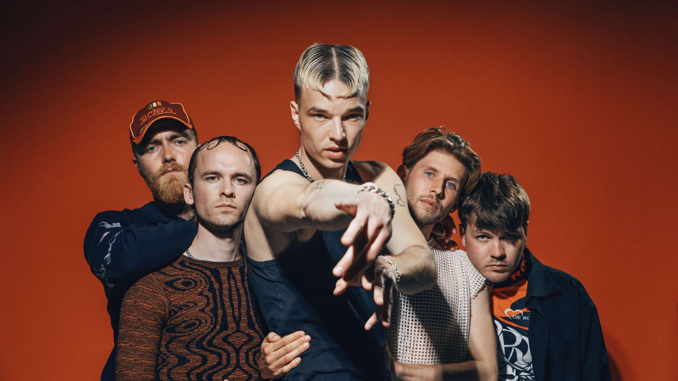 ‘Solstorm’: Man når lige at tænke, at Søn er blevet magelige. Så begynder forsangeren at jodle