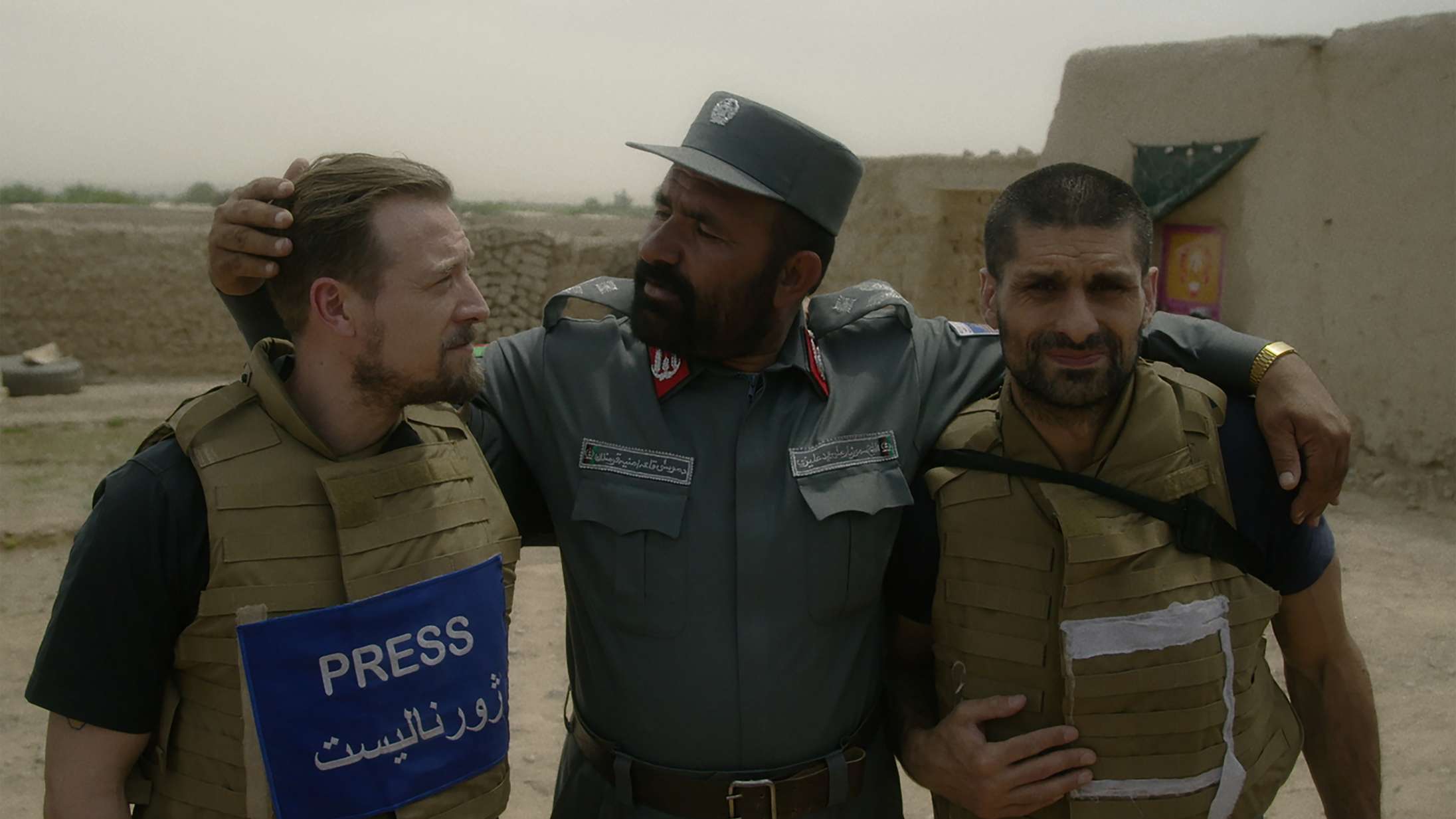 ’Bedraget i Helmand’: Man frygter for danske filmfolk i mødet med brutal politichef i afslørende dokumentar