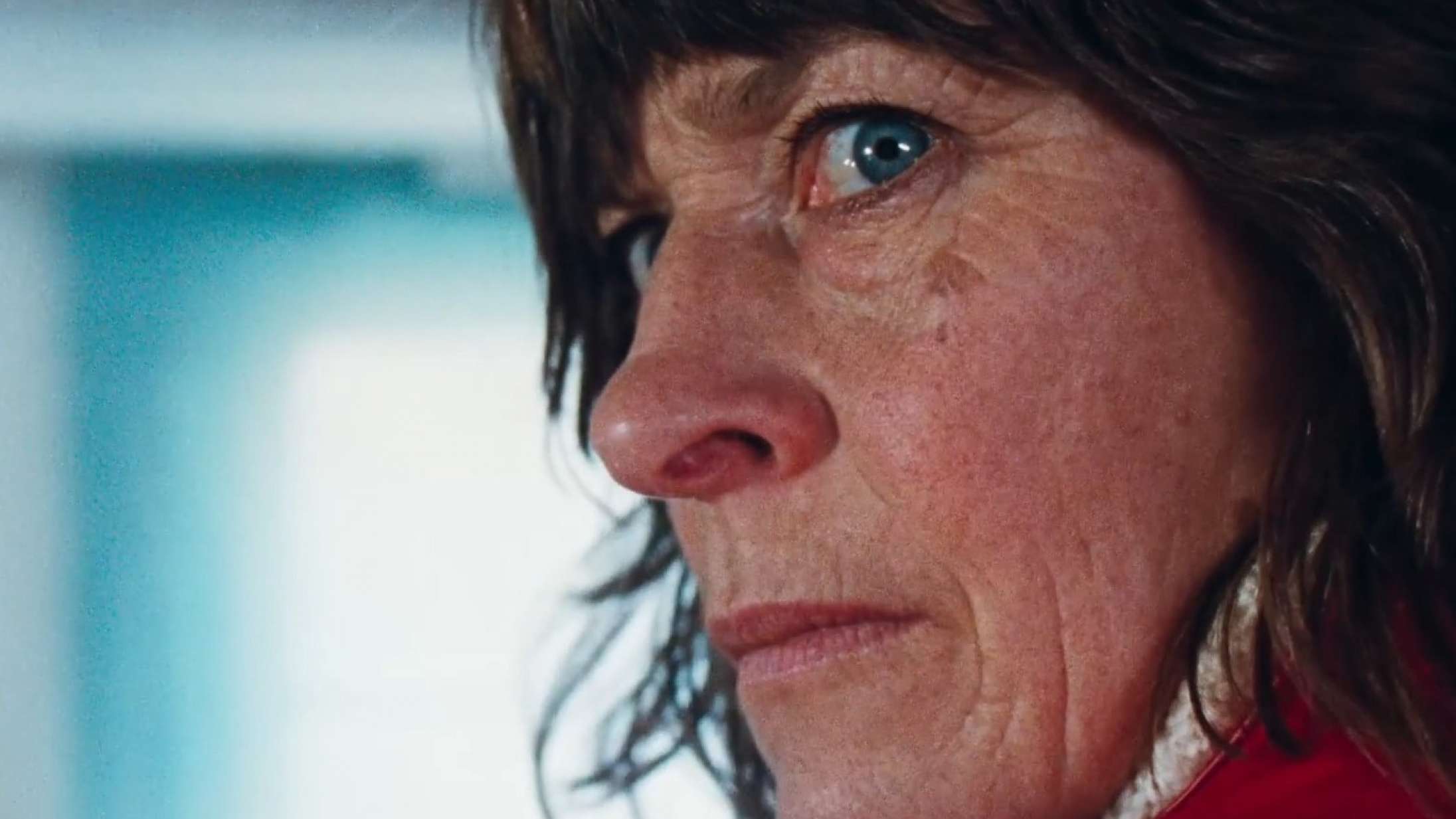 ’Enys Men’: Britisk talent tester tålmodigheden med gudesmuk horrorfilm