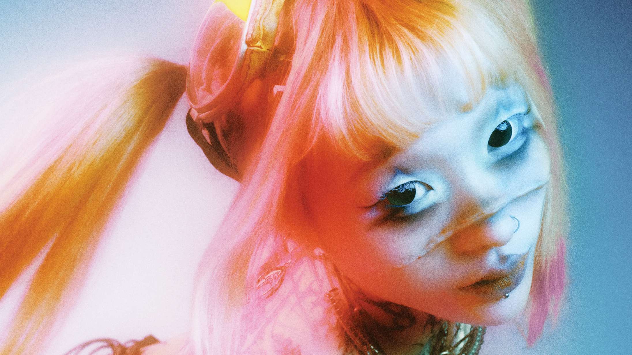 Ugens Top Tracks: Yeule rejser i tiden og fører samtale med sig selv som barn på ‘Sulky Baby’