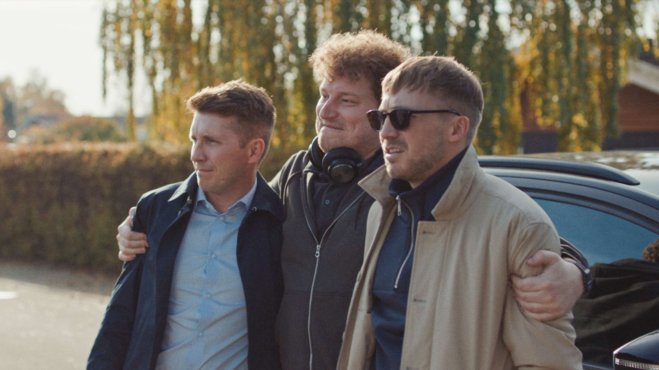 ’Bedre tider’: Milad Avaz’ sorgkomedie med træstammeplot er virkelig befriende