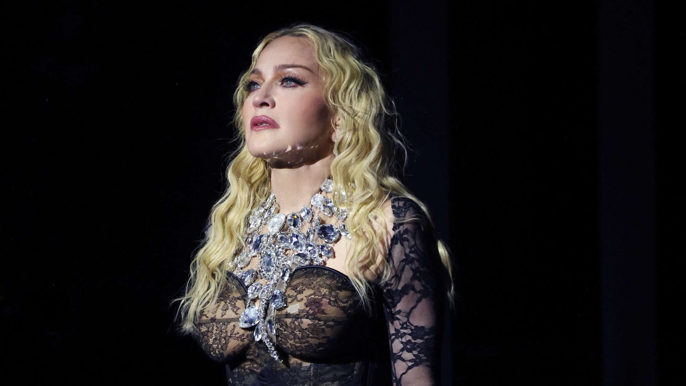 Fans sagsøger Madonna for at være forsinket til koncert – nu svarer hun igen