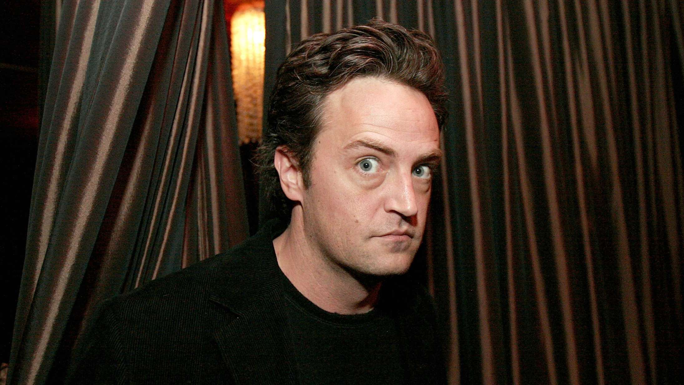 Matthew Perry ville helst huskes for det lys, han fandt i sit livslange mørke