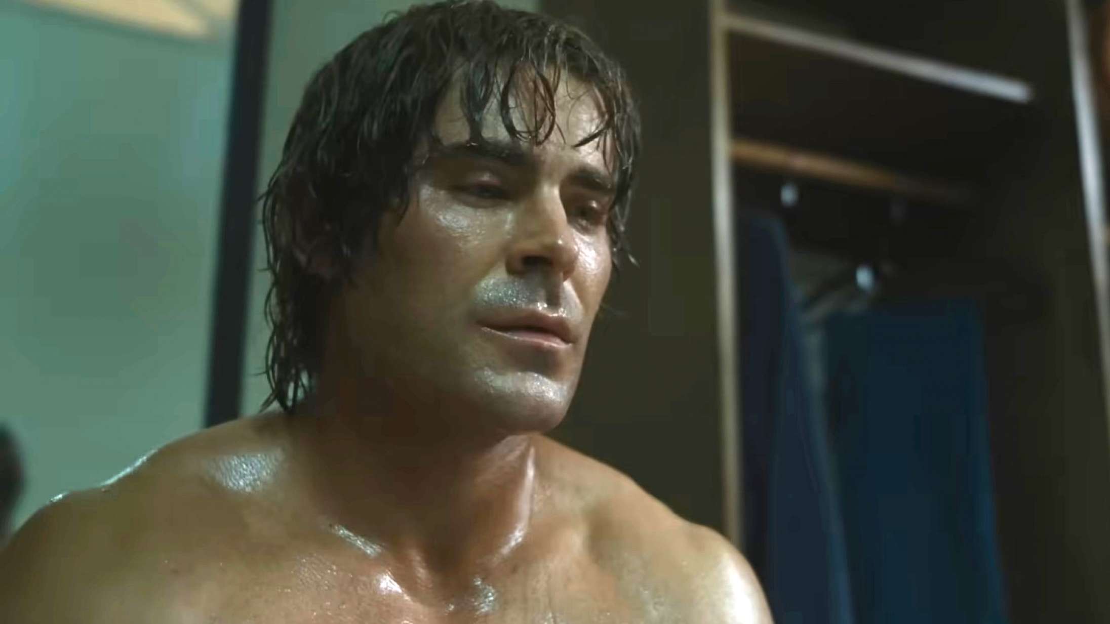 Se Zac Efrons pumpede transformation til 80’er-wrestler i traileren til hypet A24-drama