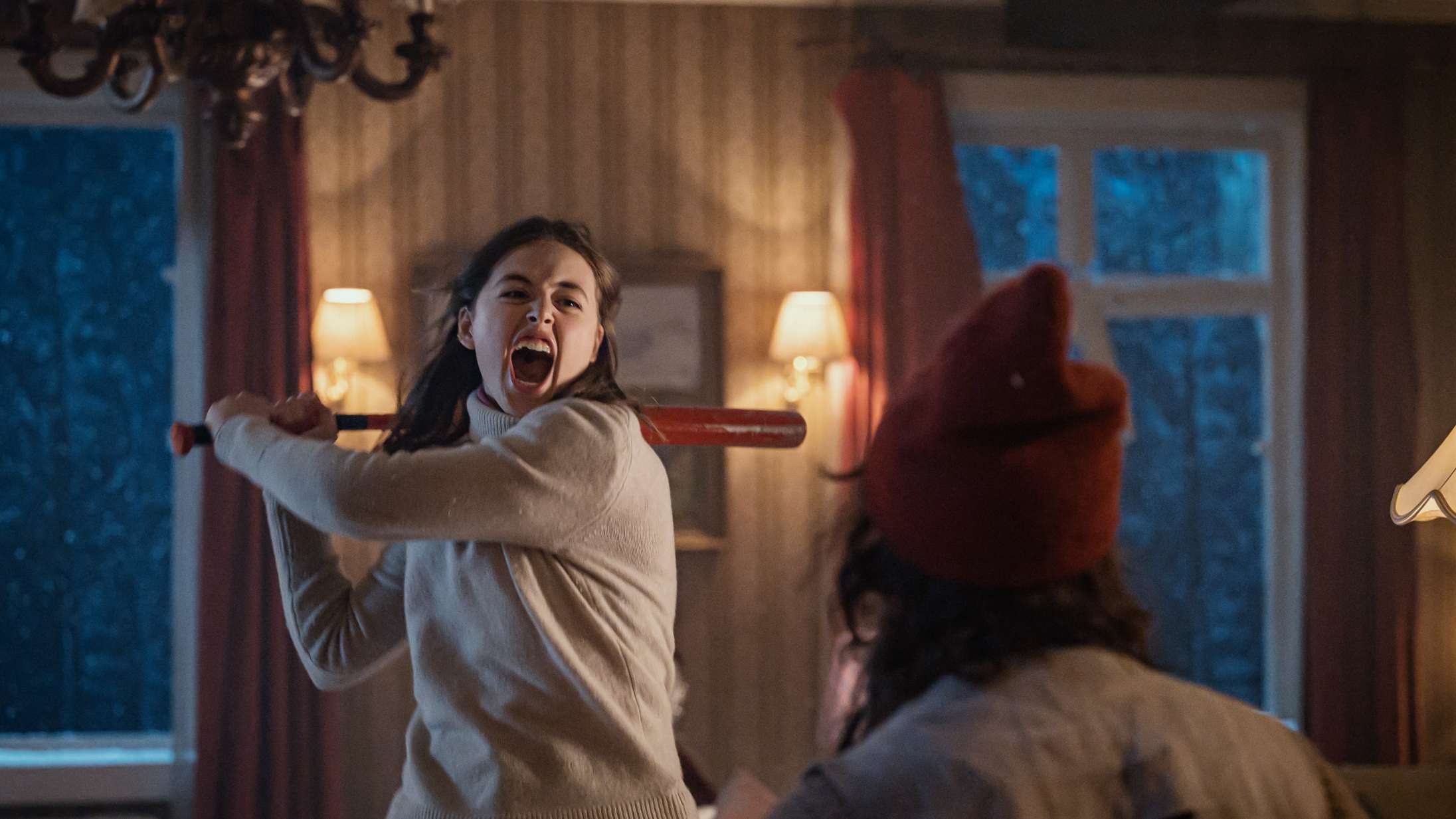 ’There’s Something in the Barn’: Norsk julegyser med voldsparate nisser er sjov og stilforvirret