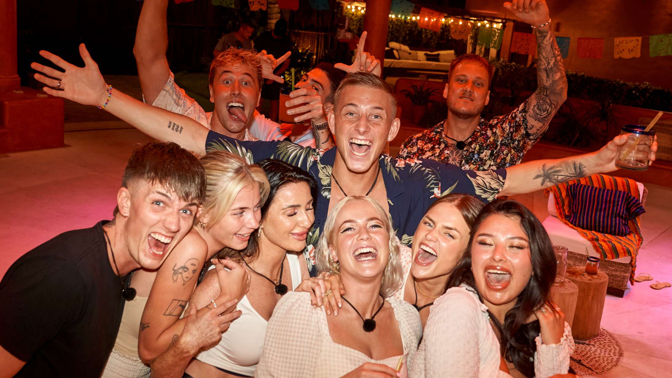 Sidste år var ’Paradise Hotel’ woke – nu er de ordentlig klar på at feste igen!