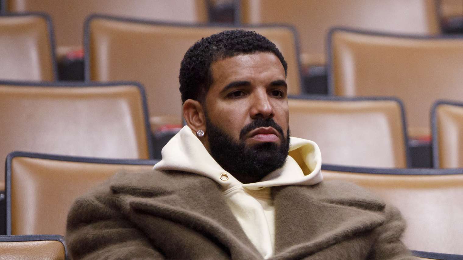 Drake trækker i stilhed sagsanlæg mod sit pladeselskab og Spotify ...