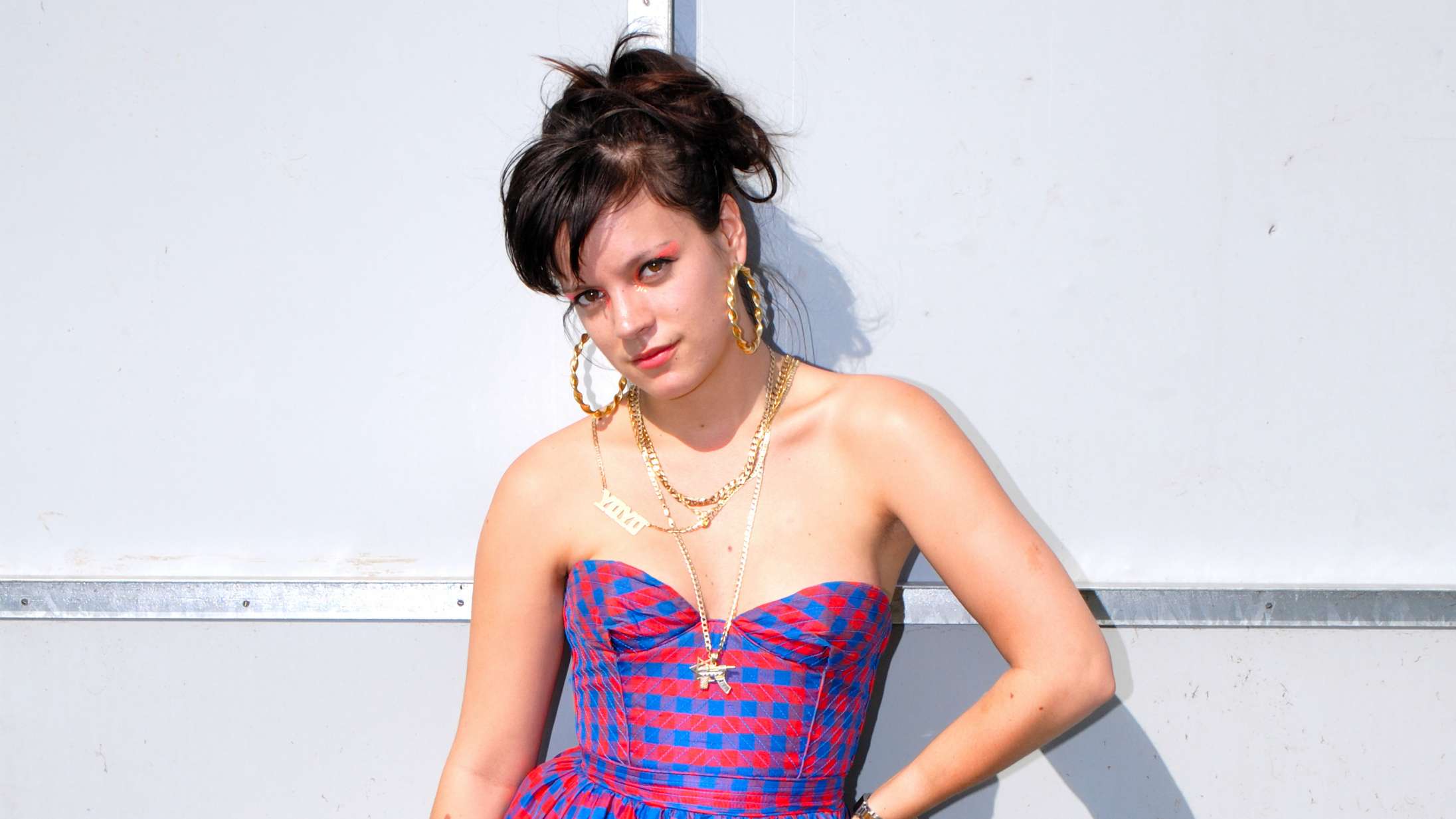 Hun var indbegrebet af 00’erne i London – nu har en ny generation genopdaget Lily Allen