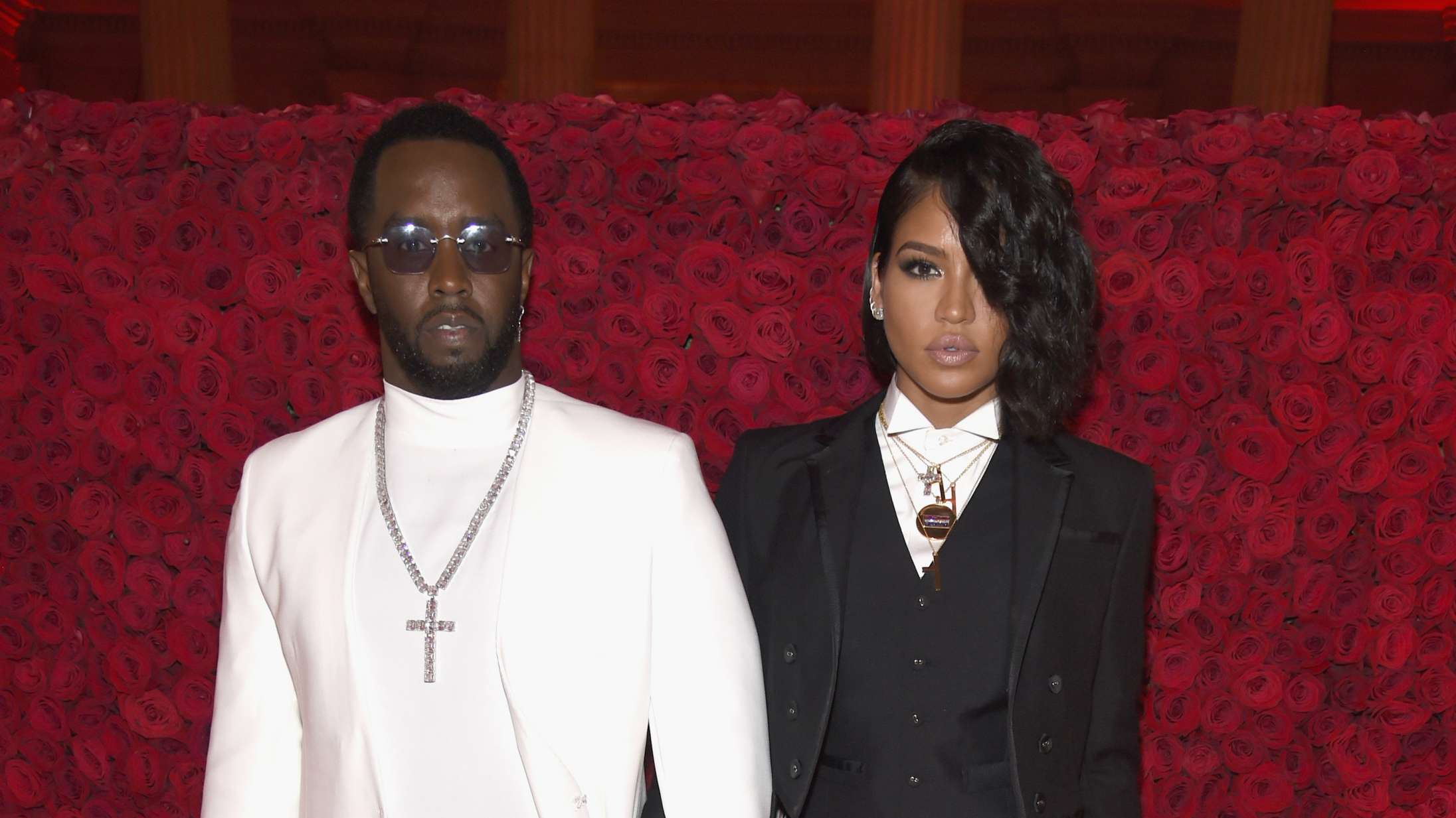 Overvågningsvideo viser Diddy begå voldeligt overfald mod ekskæresten Cassie