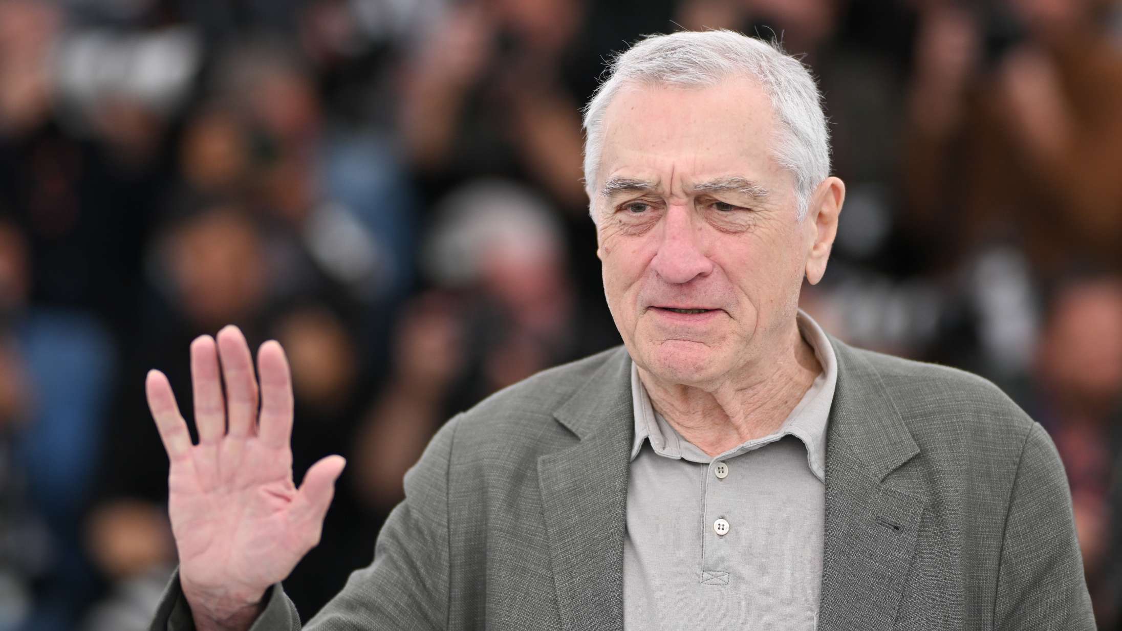 Robert De Niro flipper ud over fjernede Trump-bemærkninger i tale ved prisuddeling