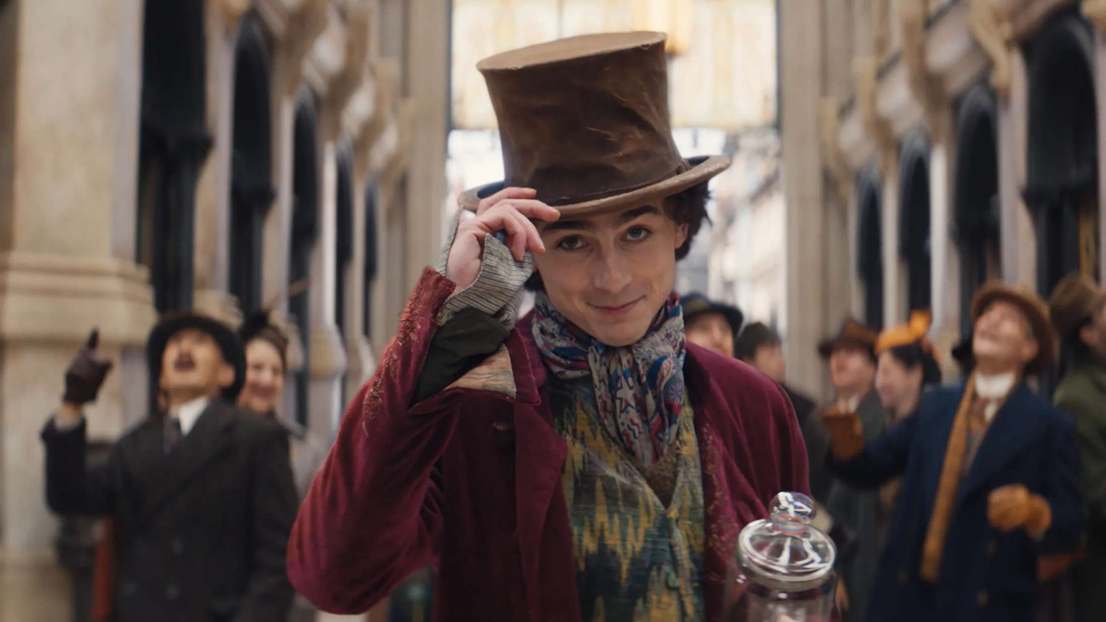 Det skal du se i biografen i december – fra dansk gensynsgys til Chalamets chokolademand