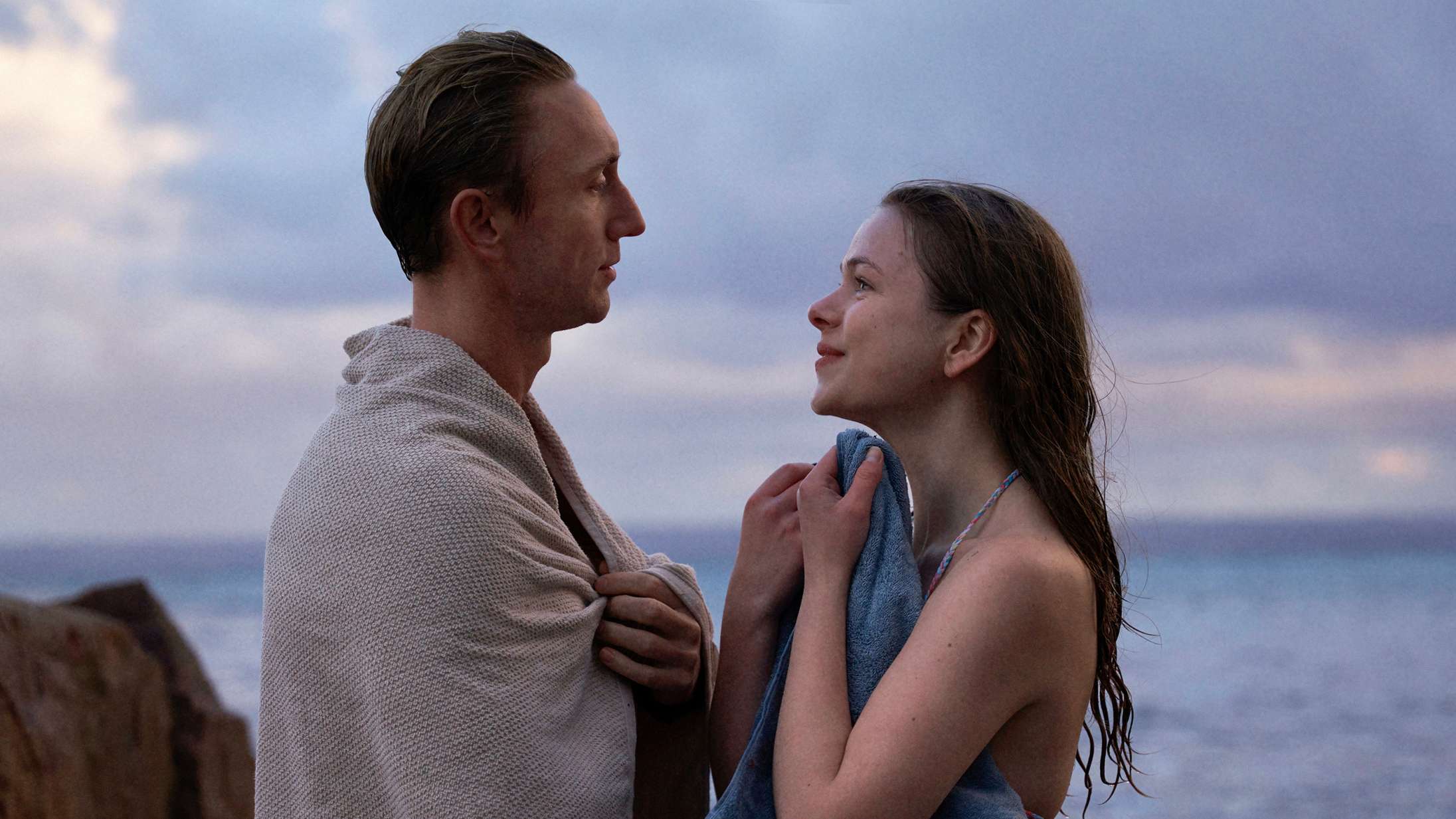 ‘En helt normal familie’: Stortalent løfter tragedietung svensk Netflix-krimi