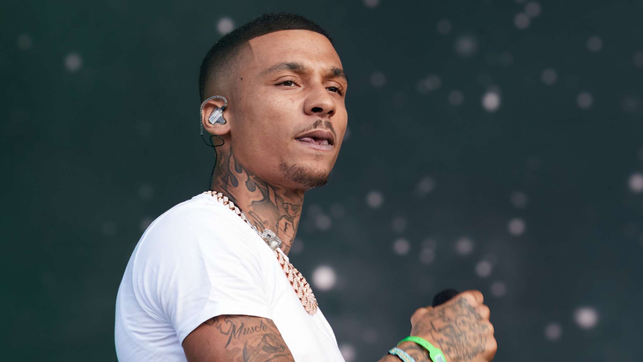 Britisk rapstjerne blev taget med hash i Dubai – nu er han angiveligt dømt til fem års fængsel