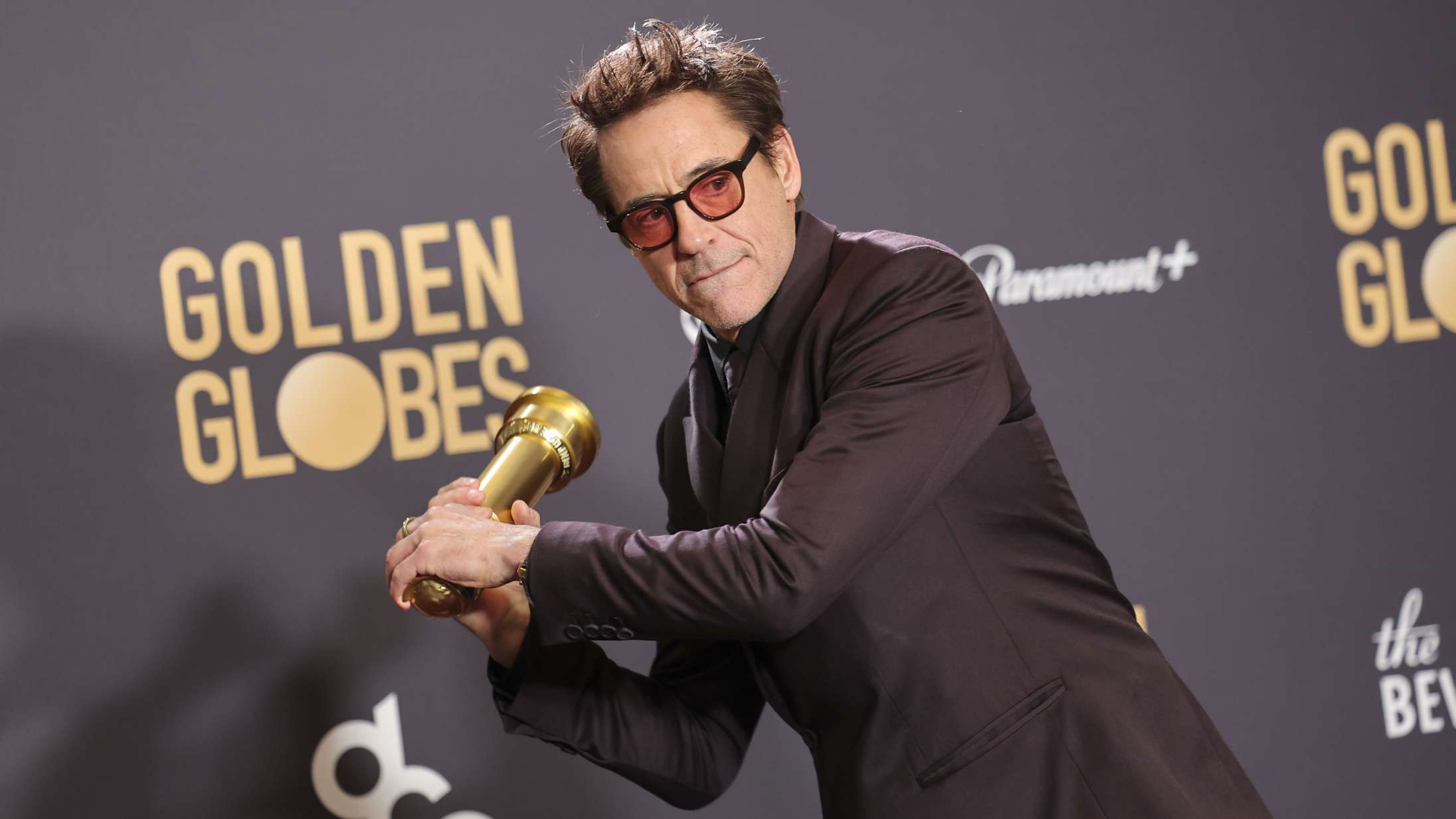 Golden Globe giver rygstød til ’Oppenheimer’ og ’Poor Things’ – betyder det noget?