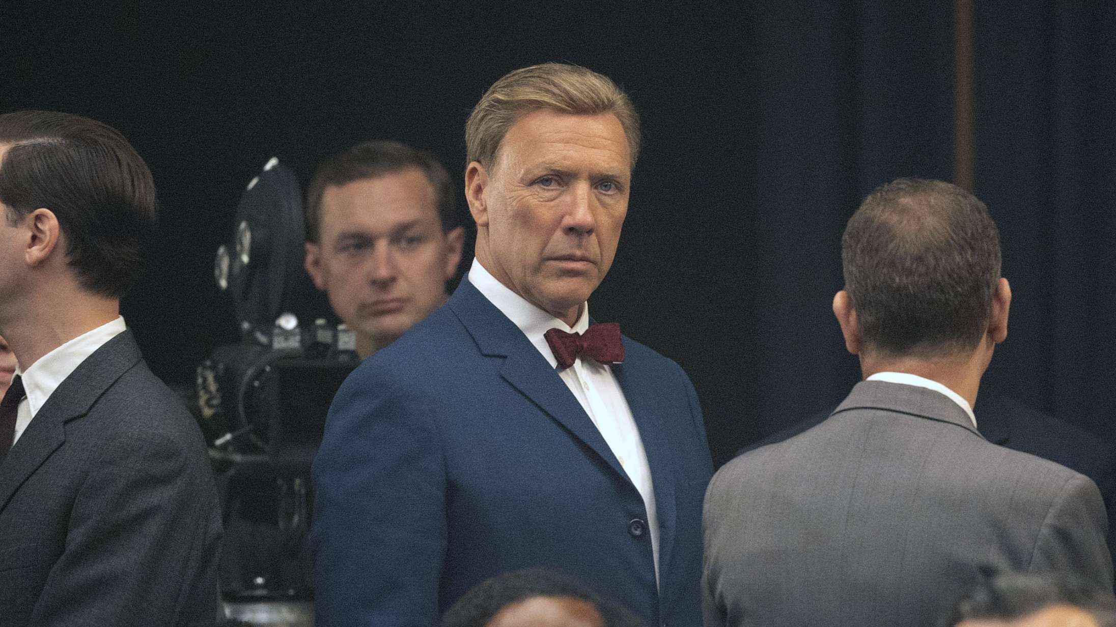 Mikael Persbrandt vækker svensk legende til live i traileren til ‘Hammarskjöld’