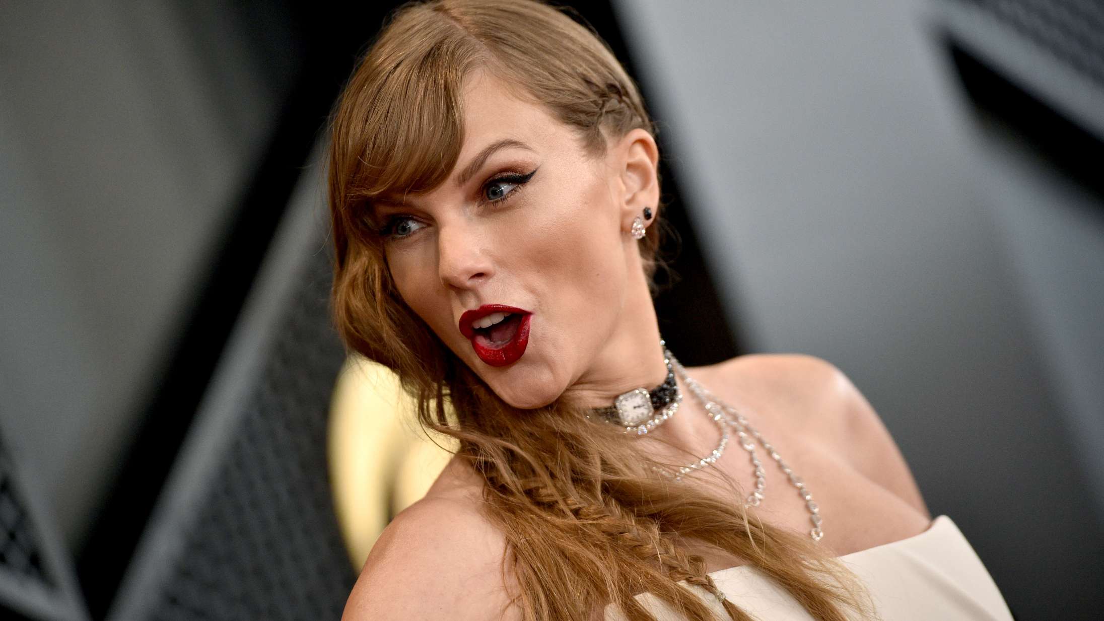 Taylor Swift brugte takketale til at annoncere nyt album – se videoen