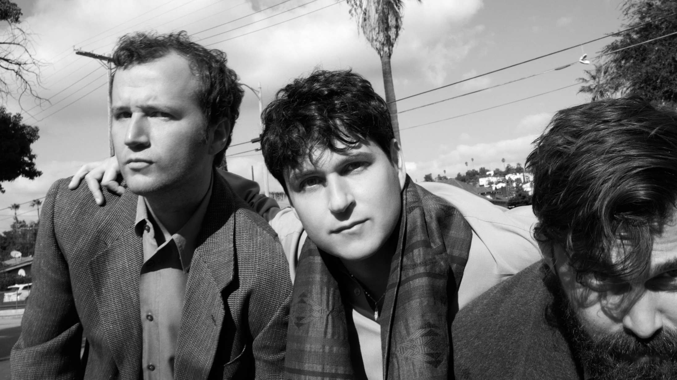 Vampire Weekend annoncerer første album i fem år – ‘Only God Was Above Us’ er ude i april
