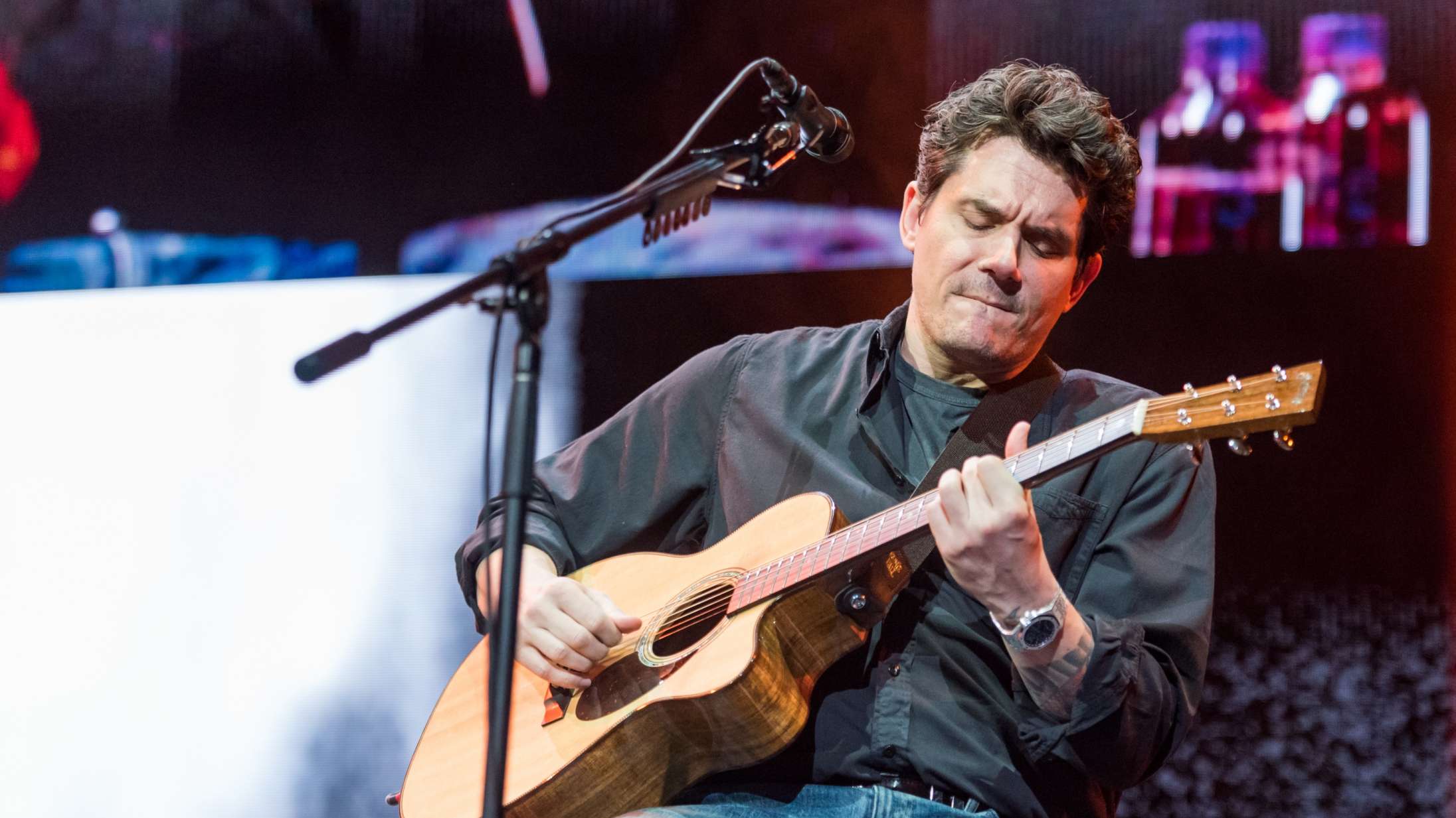 John Mayer skar ind til benet i Royal Arena – det skulle han ikke have gjort