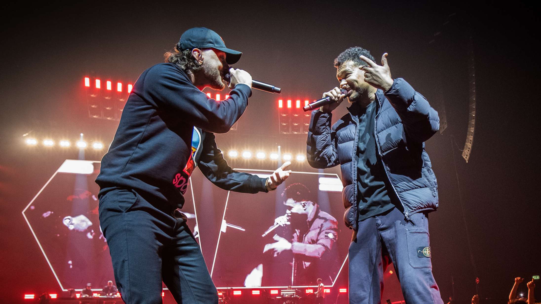 De snublede et par gange på vejen, men Artigeardit og Lamins store Royal Arena-show endte som en triumf