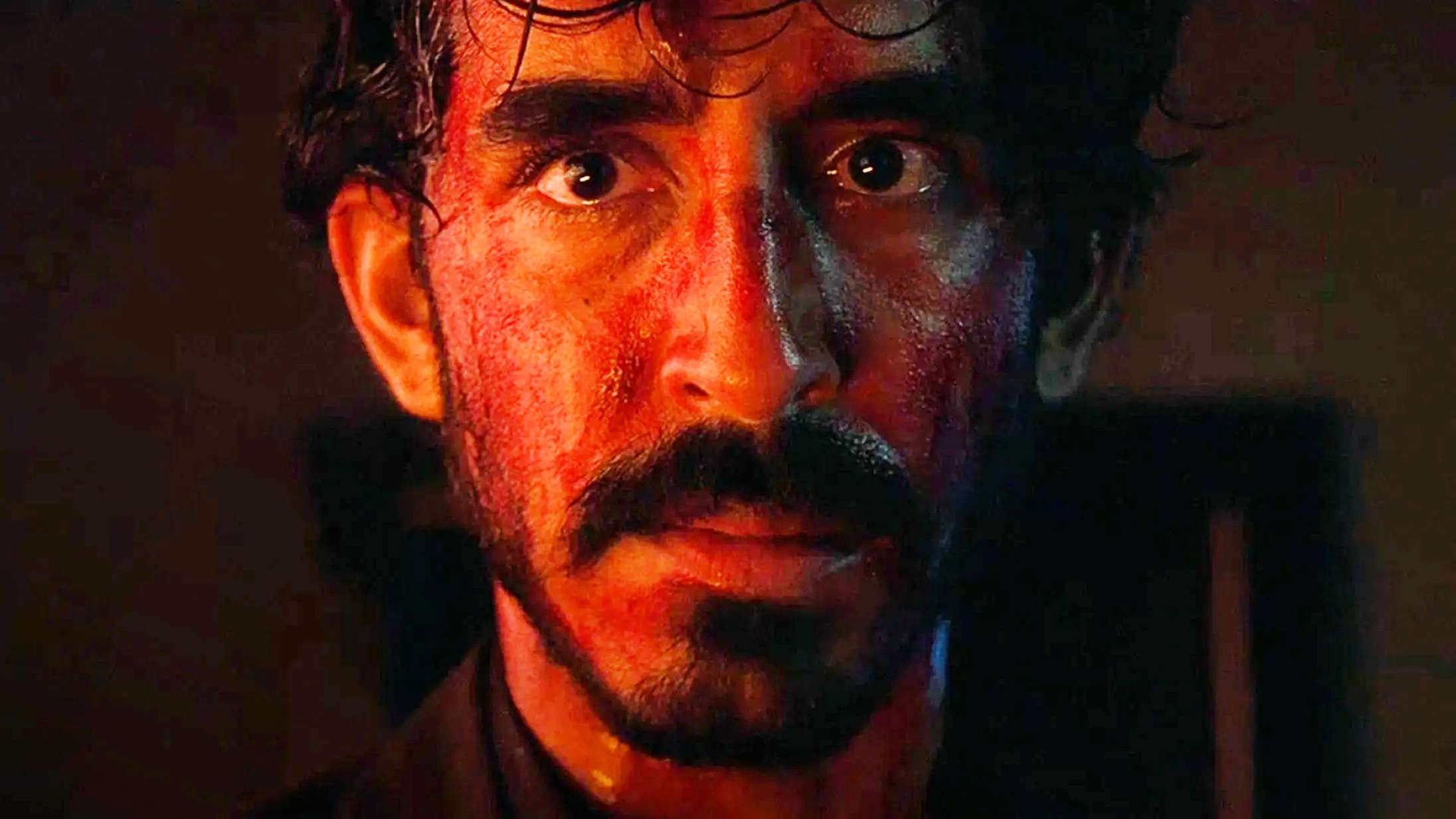 Dev Patel er koldblodig selvtægtsmand i traileren til ’Monkey Man’