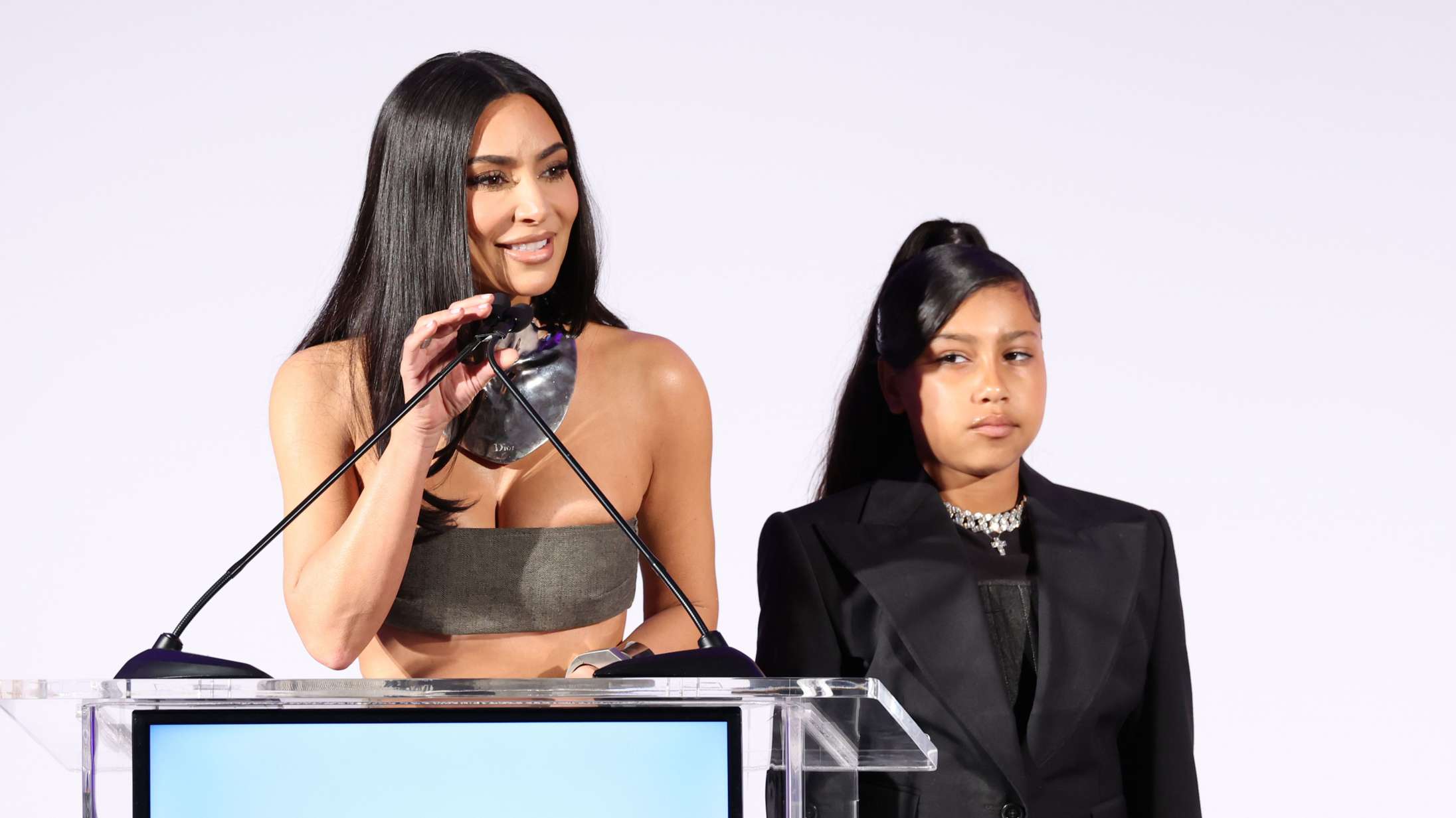 Kardashian-klanens sidste stjerne fjoller ikke bare på TikTok