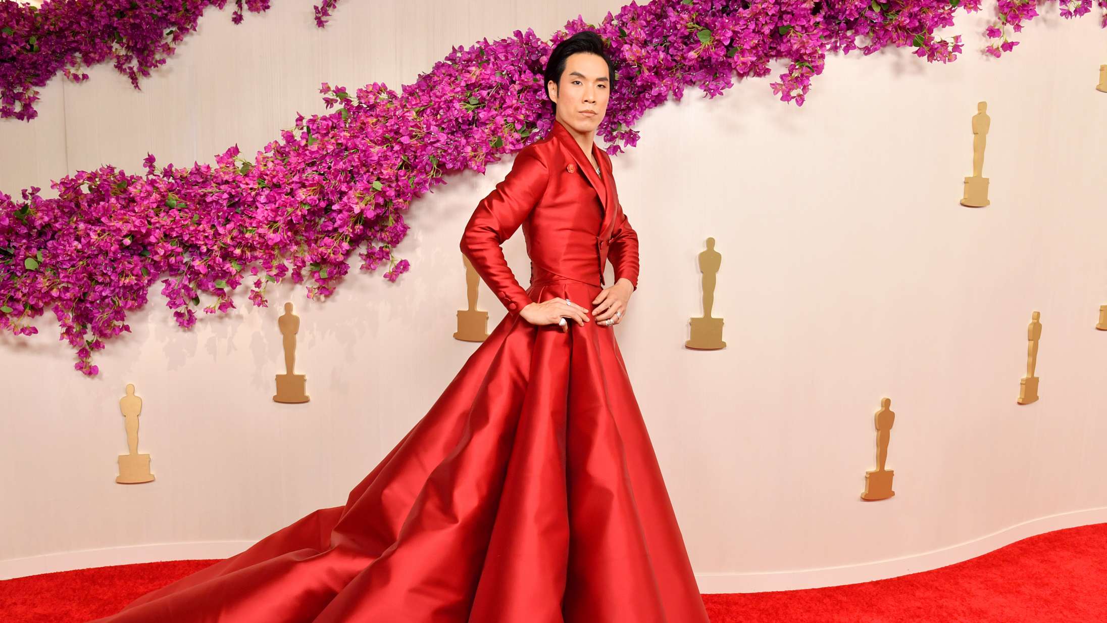 Den røde løber gik i sort: Her er de Oscar-looks, der skilte sig ud