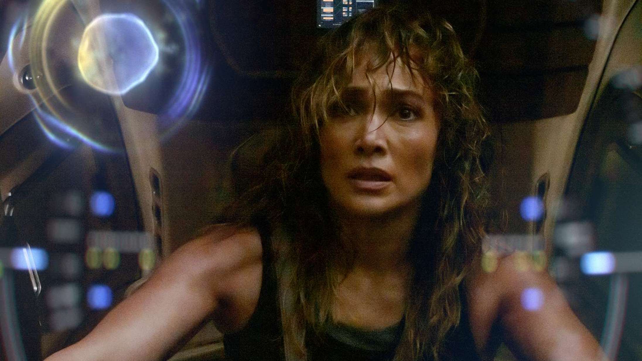 Jennifer Lopez skal redde menneskeheden i nyt sci-fi-brag på Netflix – se første trailer til ‘Atlas’