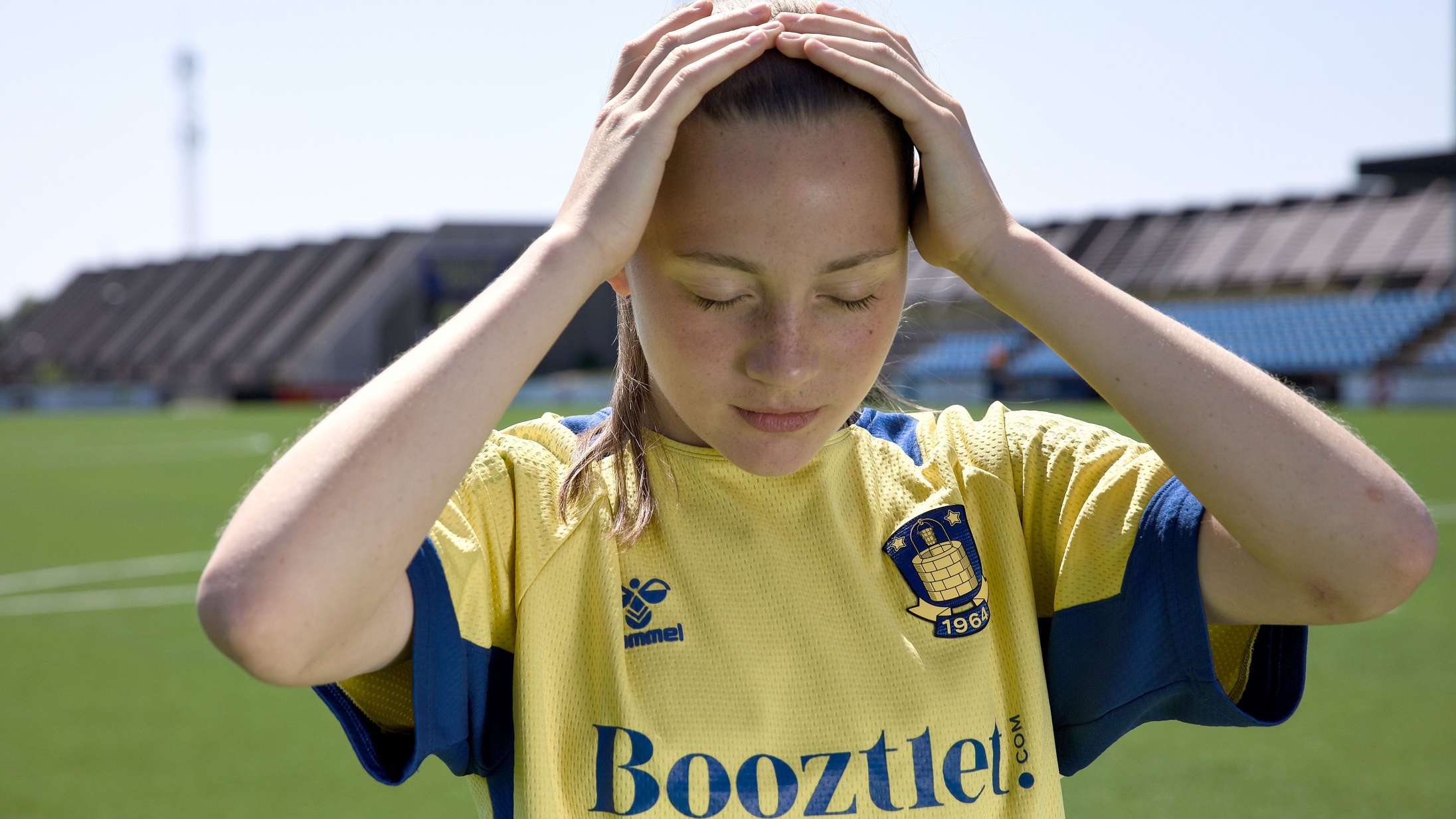 ’Brøndbypigerne’: Bevægende DR-dokumentarserie er min måske bedste fodboldoplevelse nogensinde