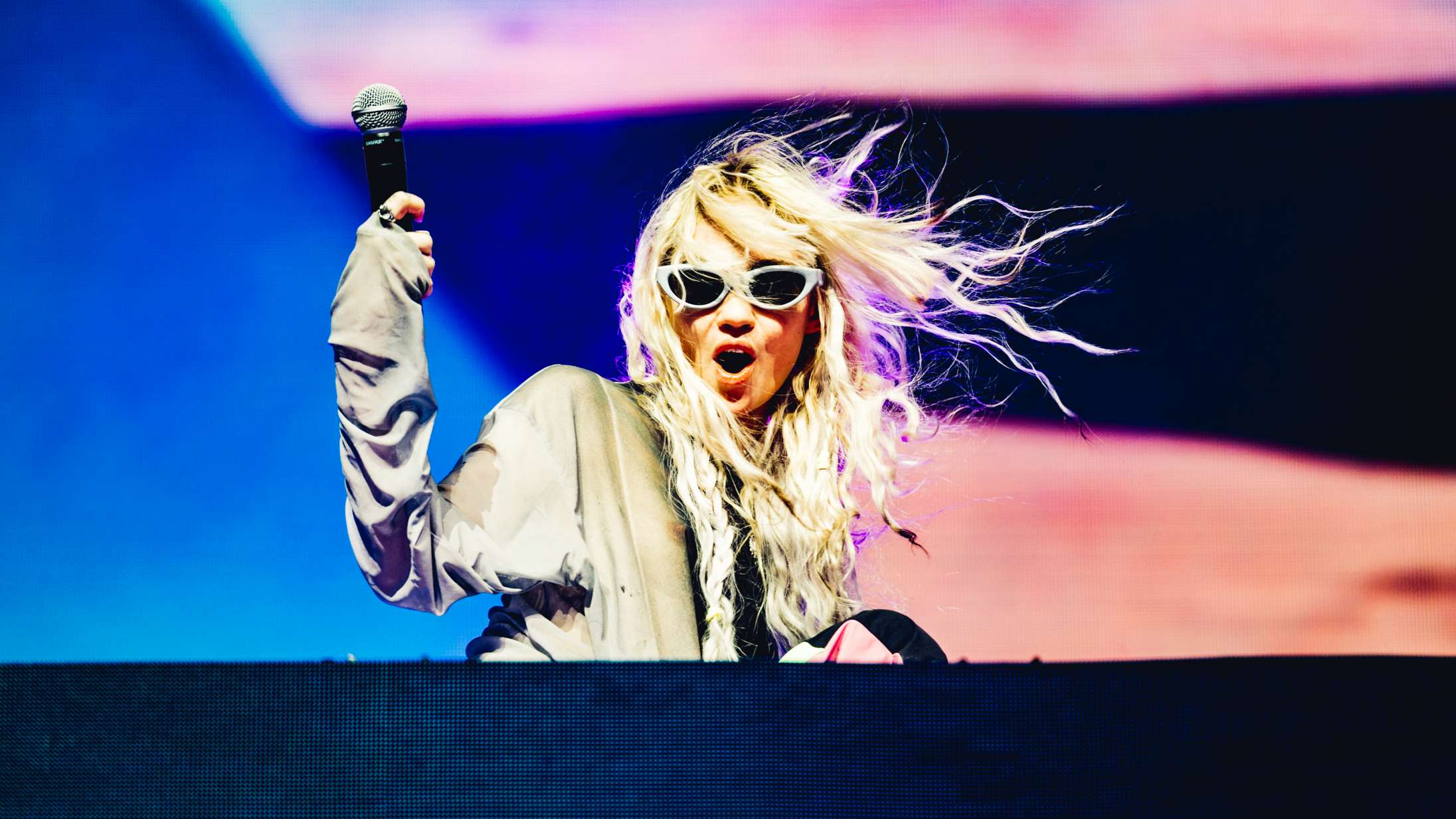 Fans kalder Grimes’ optræden »den værste i Coachellas historie«