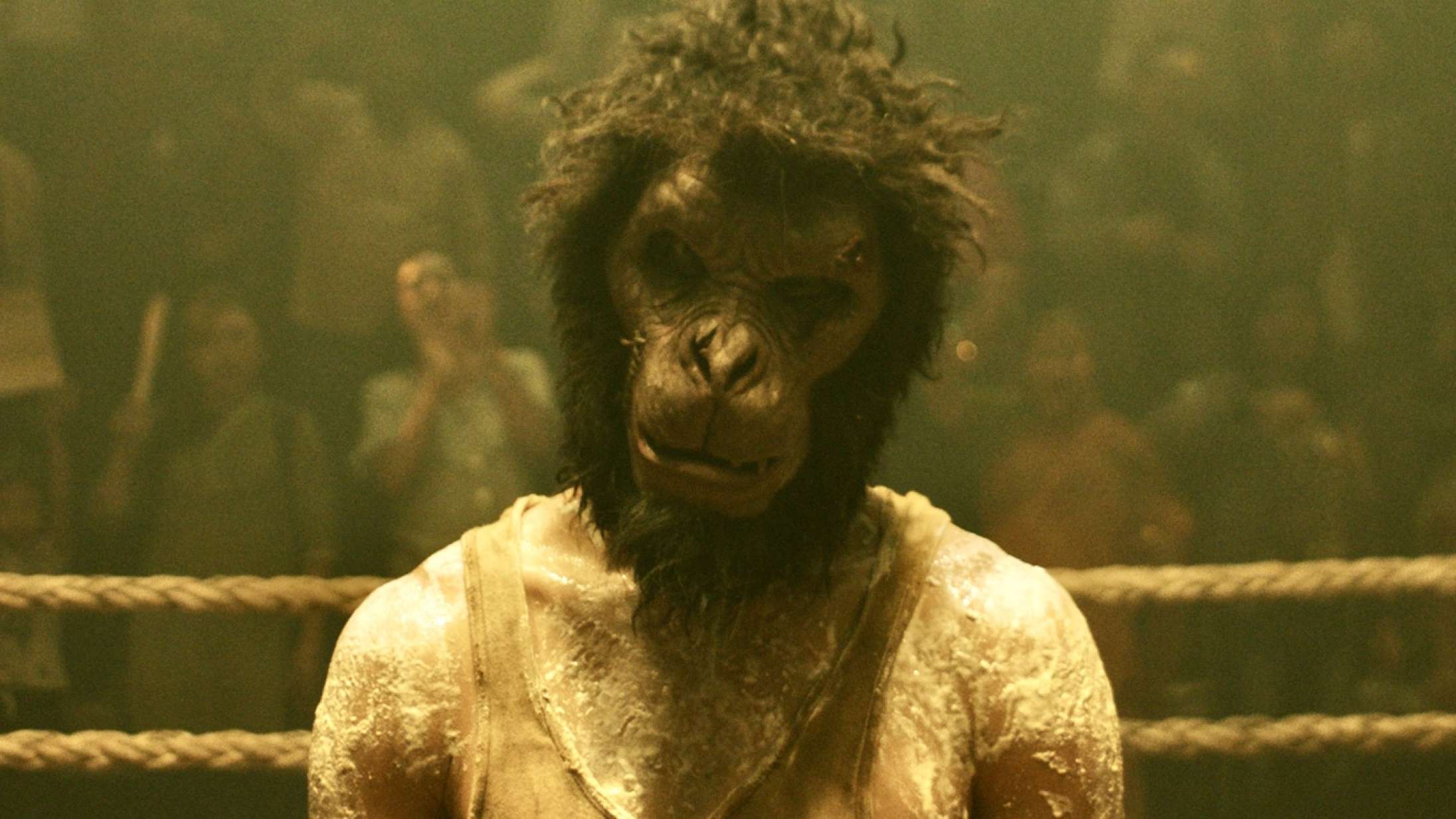 Netflix turde ikke vise Dev Patels hævnfilm – nu rammer den de danske biografer