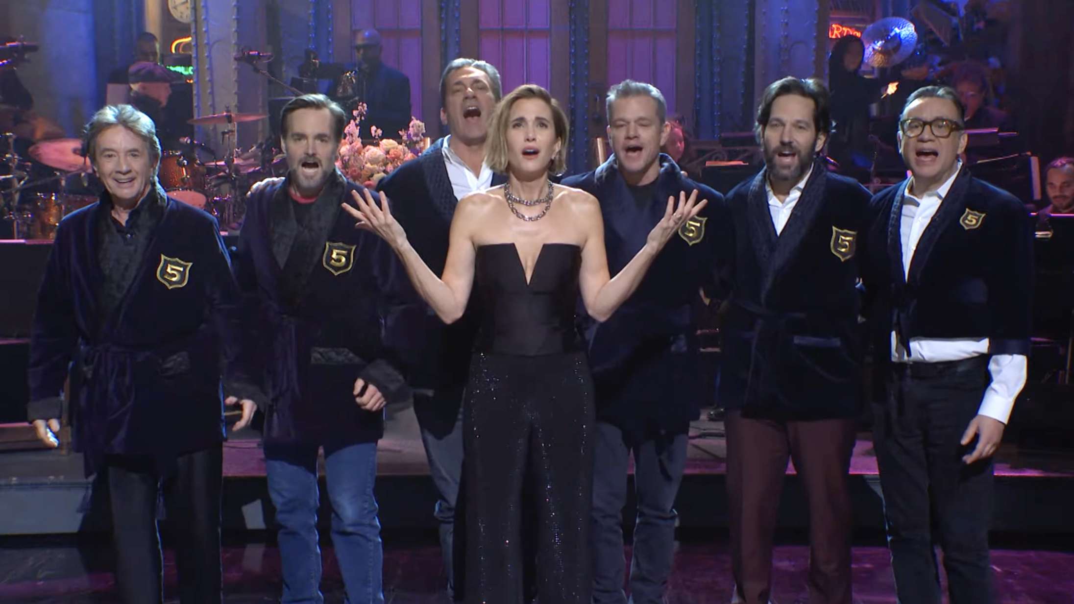 Ryan Gosling, Matt Damon og Jon Hamm crasher Kristen Wiigs ‘SNL’-monolog – se videoen
