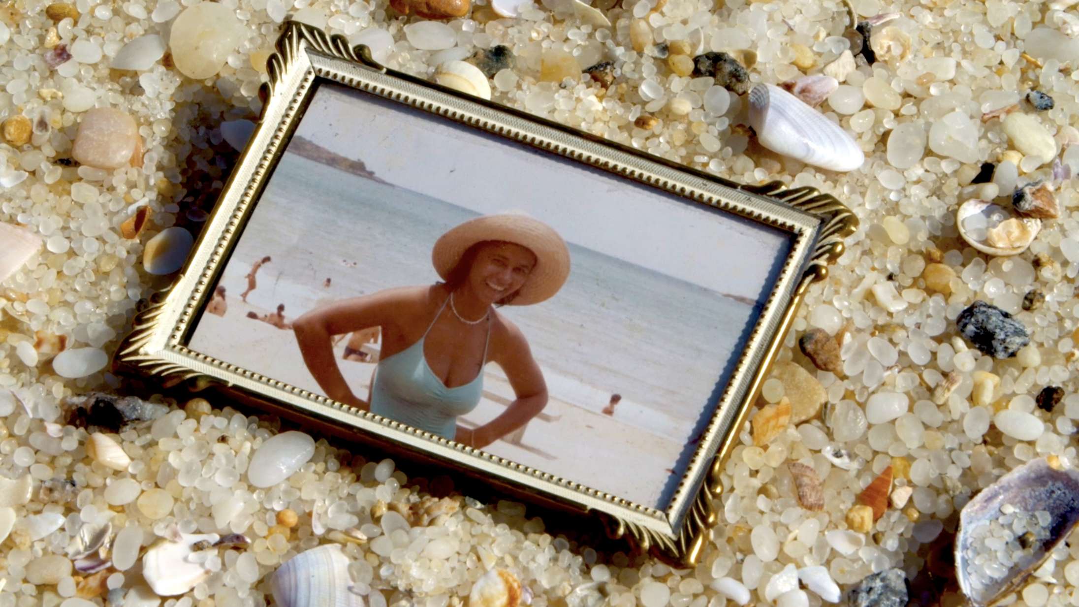 ’En forsinket begravelse’: Tre familiemedlemmer udtrykker deres sorg vidt forskelligt i DR-aktuel dansk dokumentar