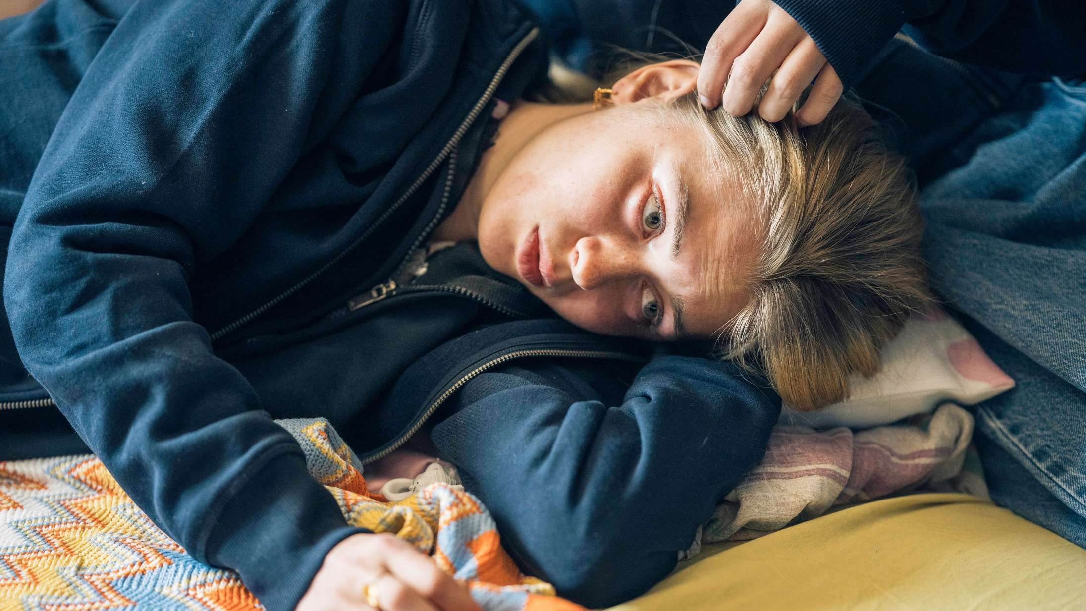 ’Farvel forever’: DR’s søde efterskoleserie prikker hul på teenagetidens tabuer