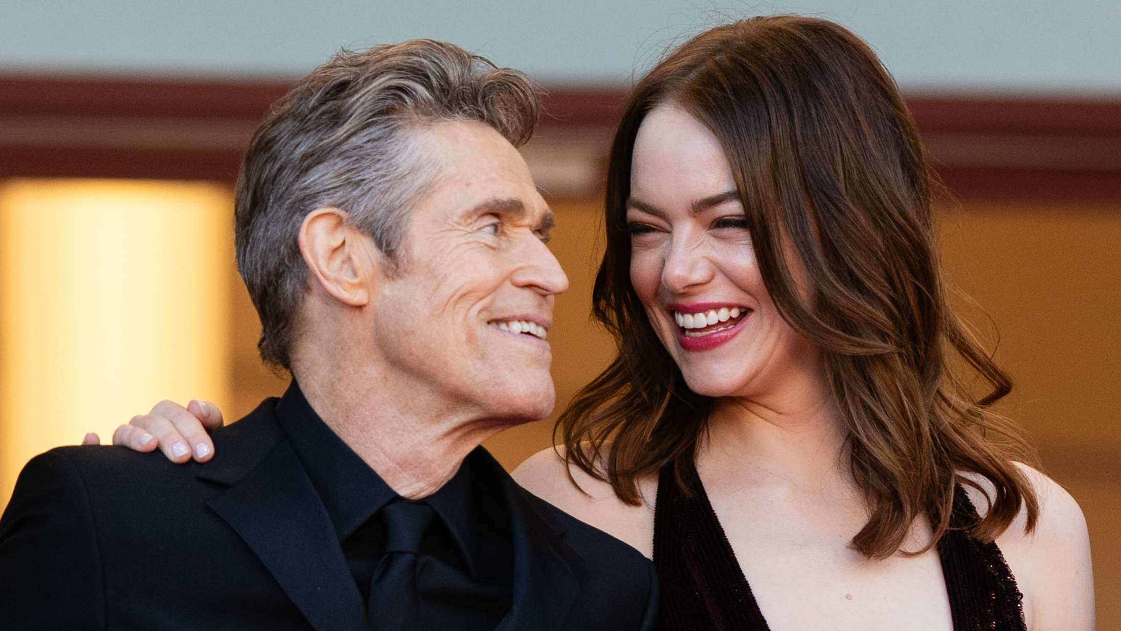 Sæt jer ned: Filmmediernes besættelse af stående bifald er ren jubelidioti