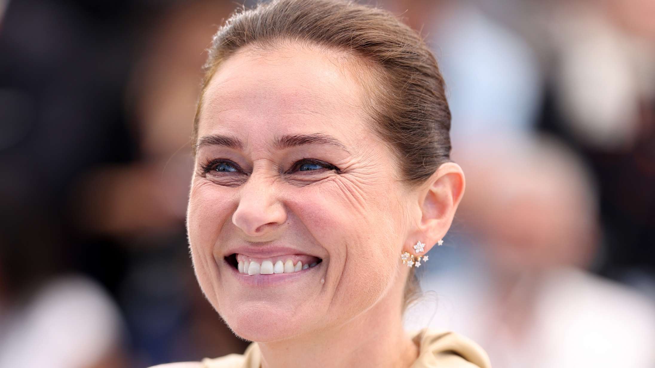 Sidse Babett Knudsen blev så starstruck, at hun måtte stoppe interview – se videoen