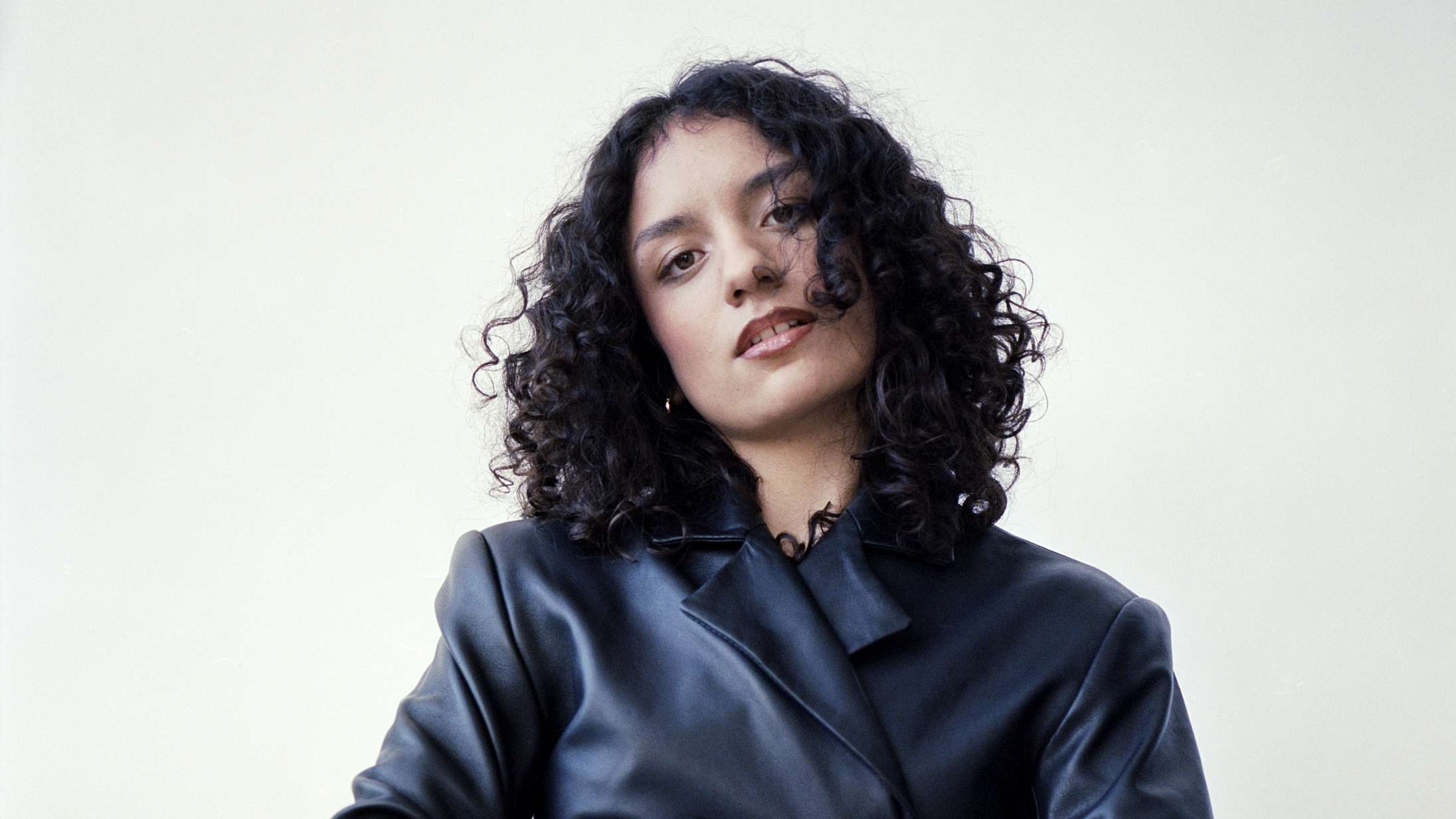 Premiere: Man ser konfettikanoner for sit indre øje, når man lytter til Julie Pavons ‘Lost Child’