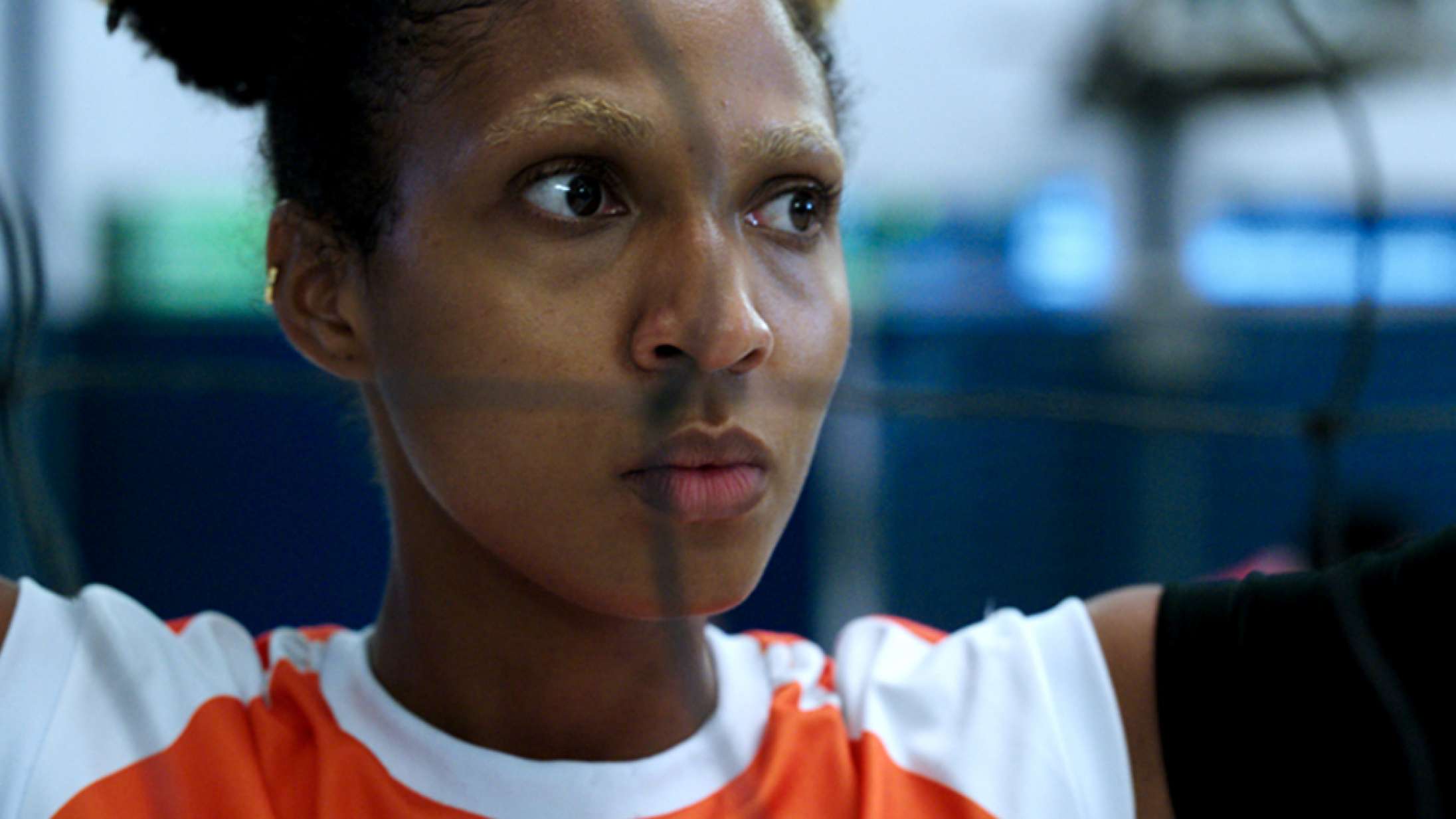 ’Power Alley’: Brasiliansk queerfilm smasher dig i hovedet med en volleyball