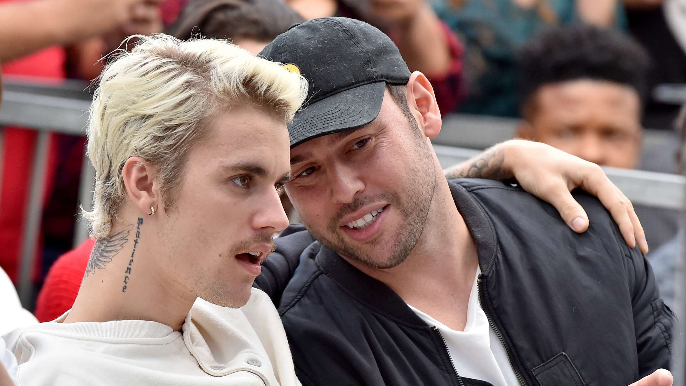 Taylor Swifts ærkefjende Scooter Braun kalder backlash »dybt uretfærdigt«