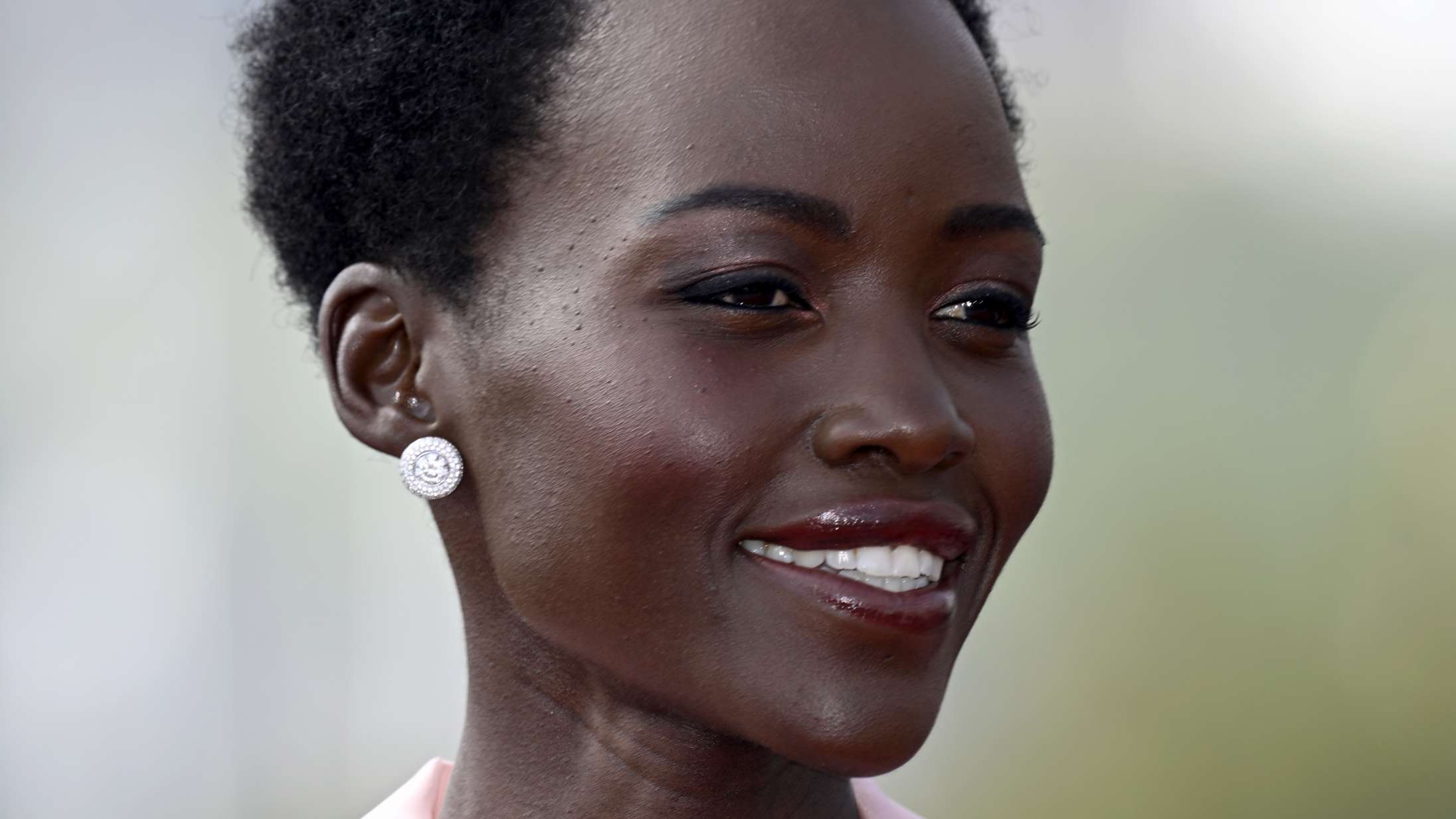 Lupita Nyong’o bad personligt Taylor Swift om lov til at bruge ‘Shake It Off’ i film