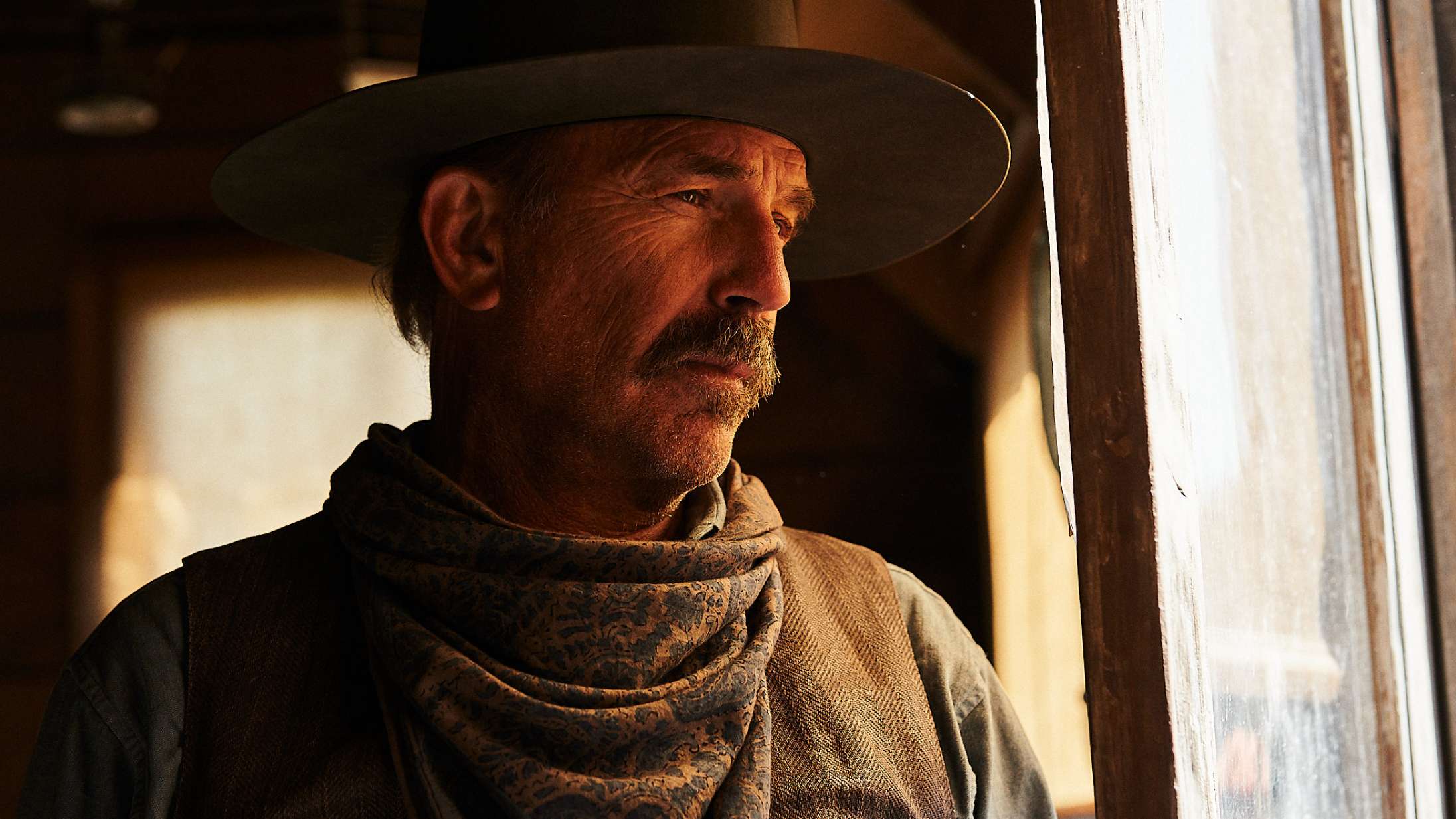 Kevin Costner er træt af »fintfølende« diskussion om repræsentation af USA’s oprindelige folk på film