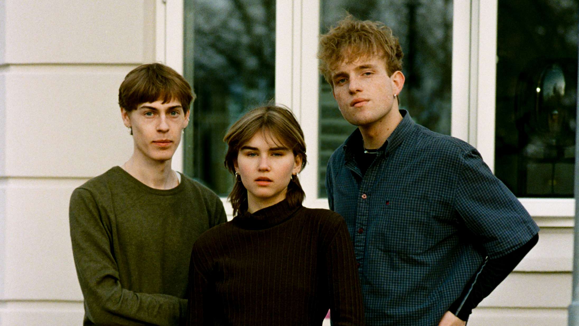 Premiere: Kayaks ‘Svært ikke at forsvinde’ er guf for Phoebe Bridgers-fans