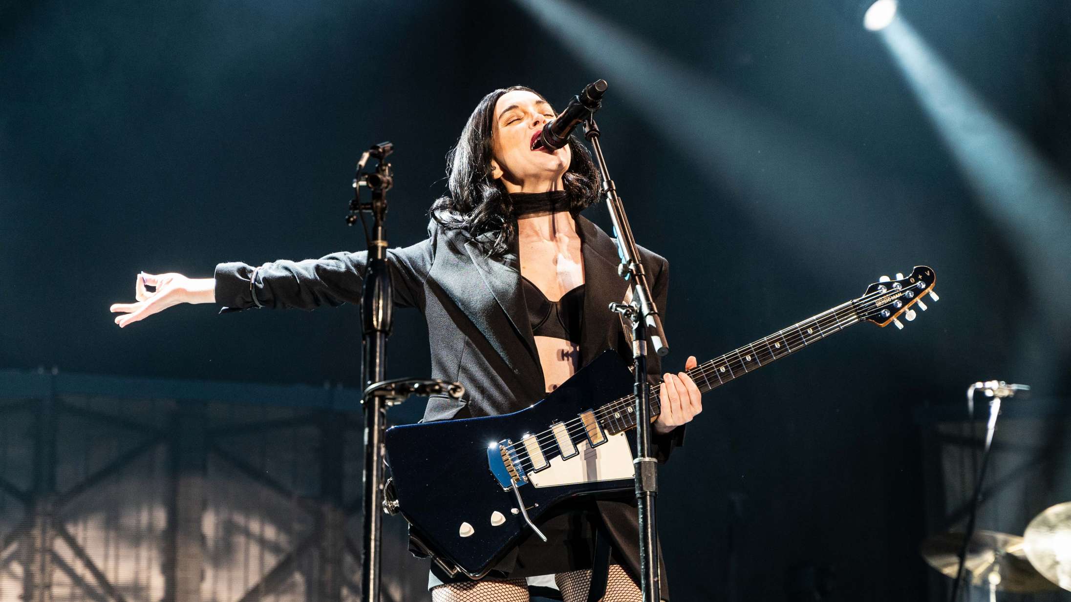 St. Vincent er mere rocket end nogensinde: »Mit håb er, at der er noget perverst over det«